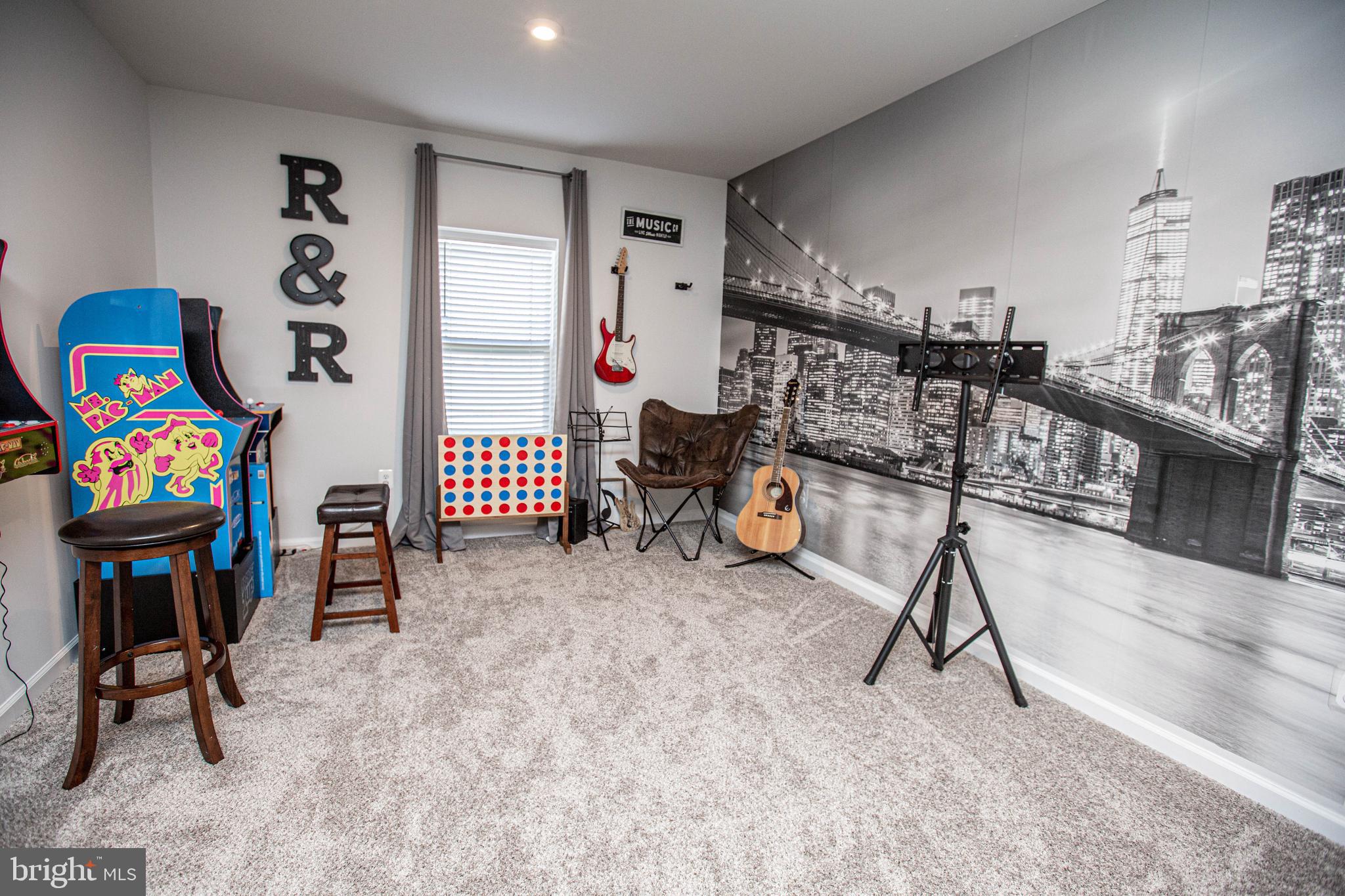 EMBREY MILL - Residential