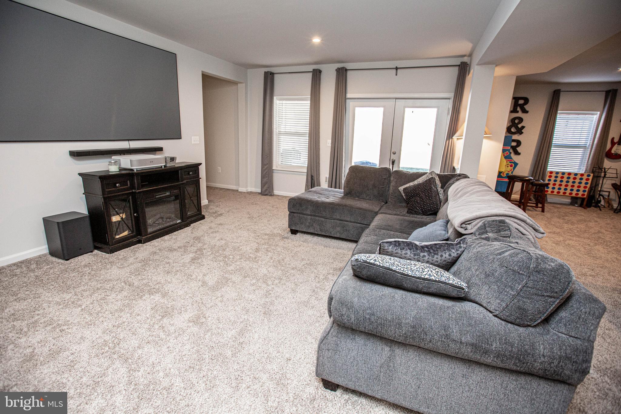 EMBREY MILL - Residential