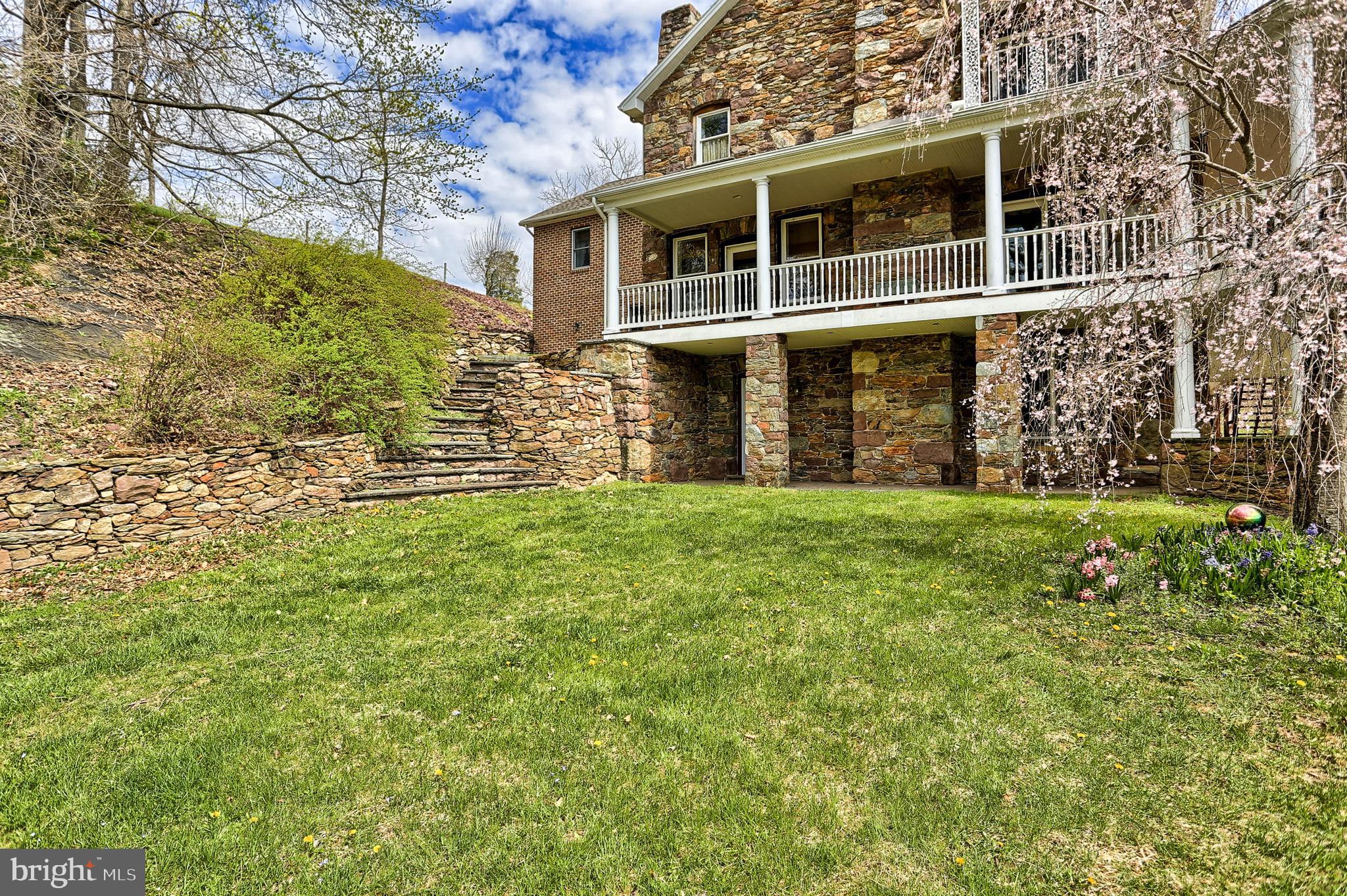 LIONERS CREEK - Residential