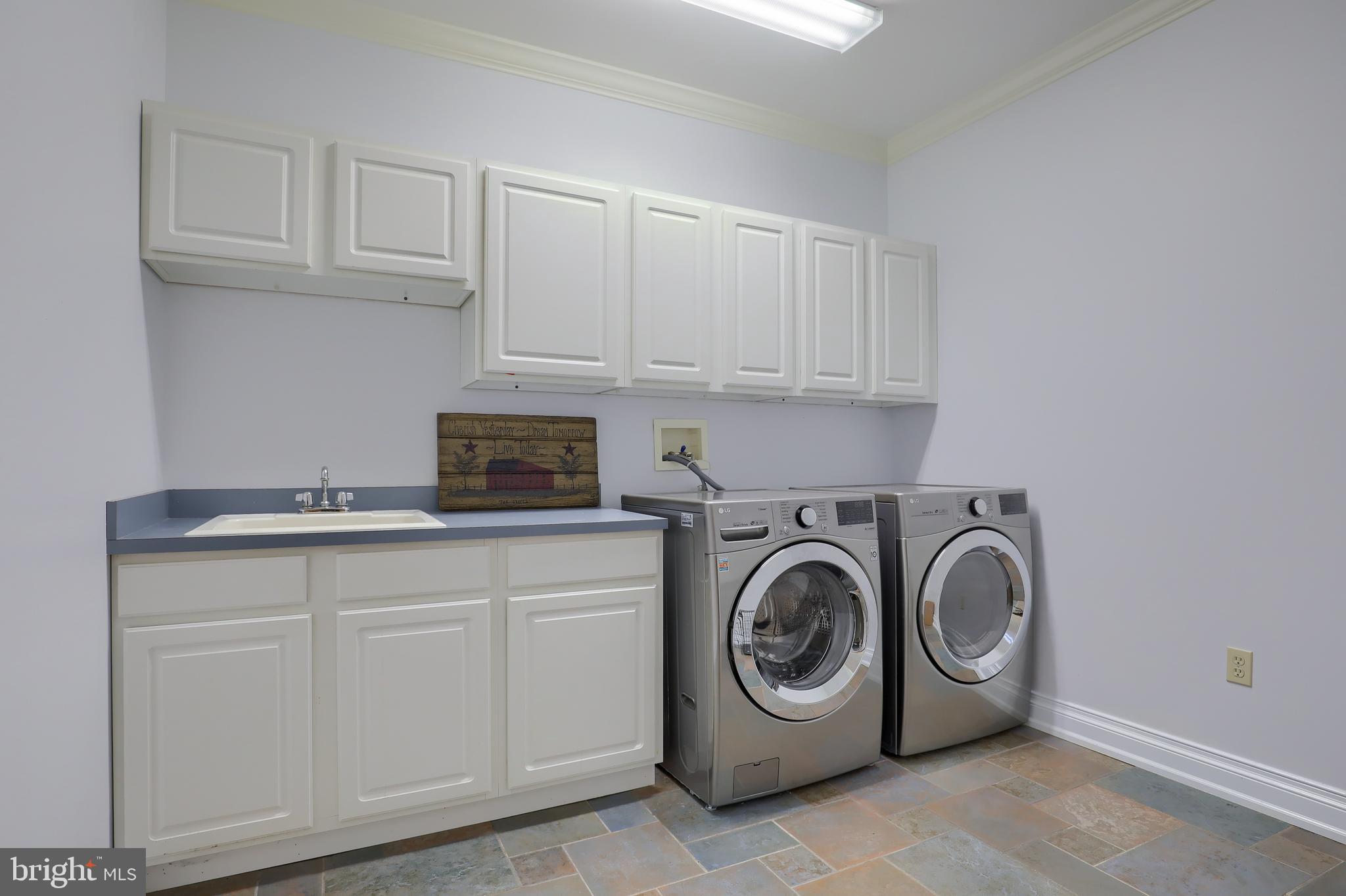 LIONERS CREEK - Residential