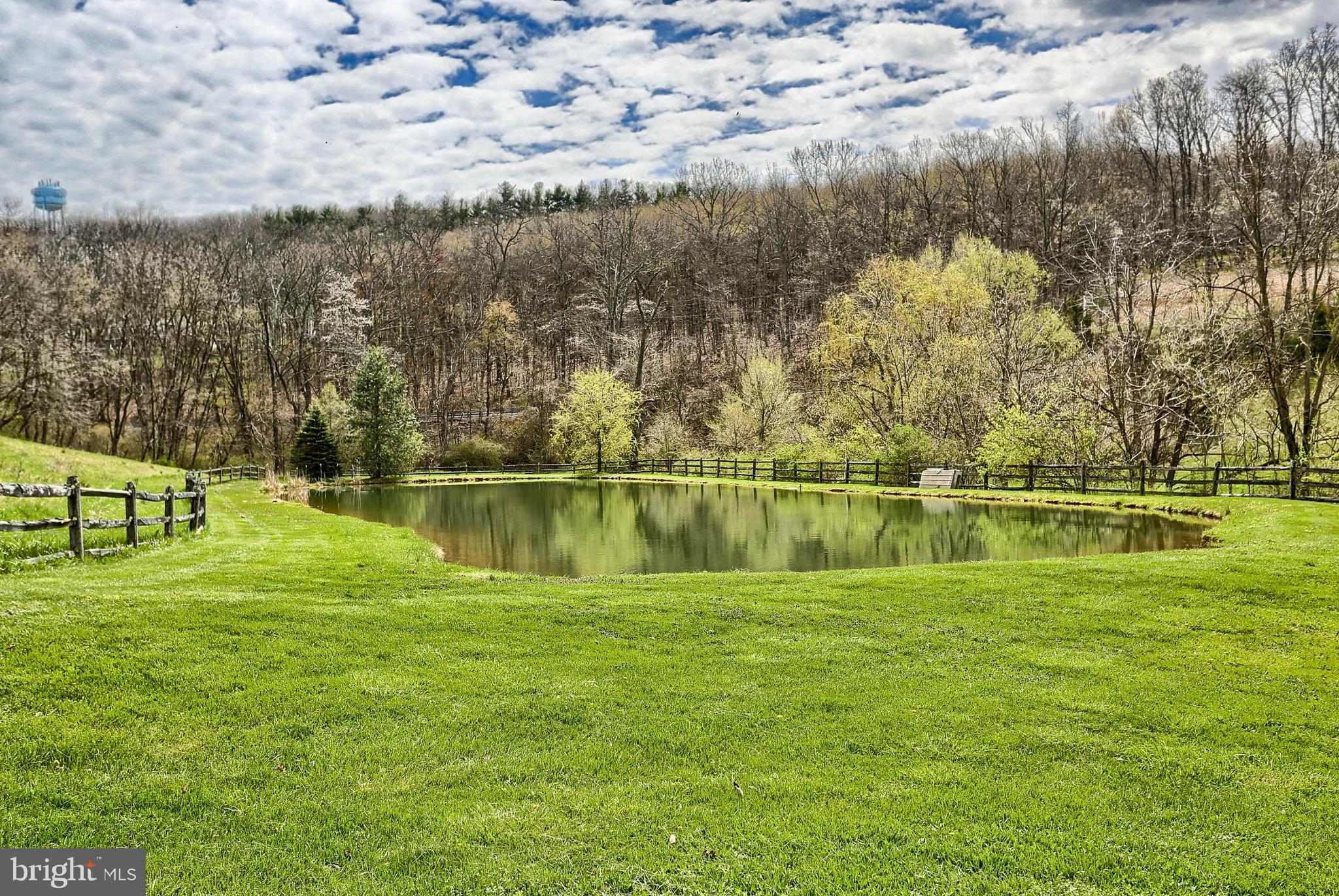 LIONERS CREEK - Residential