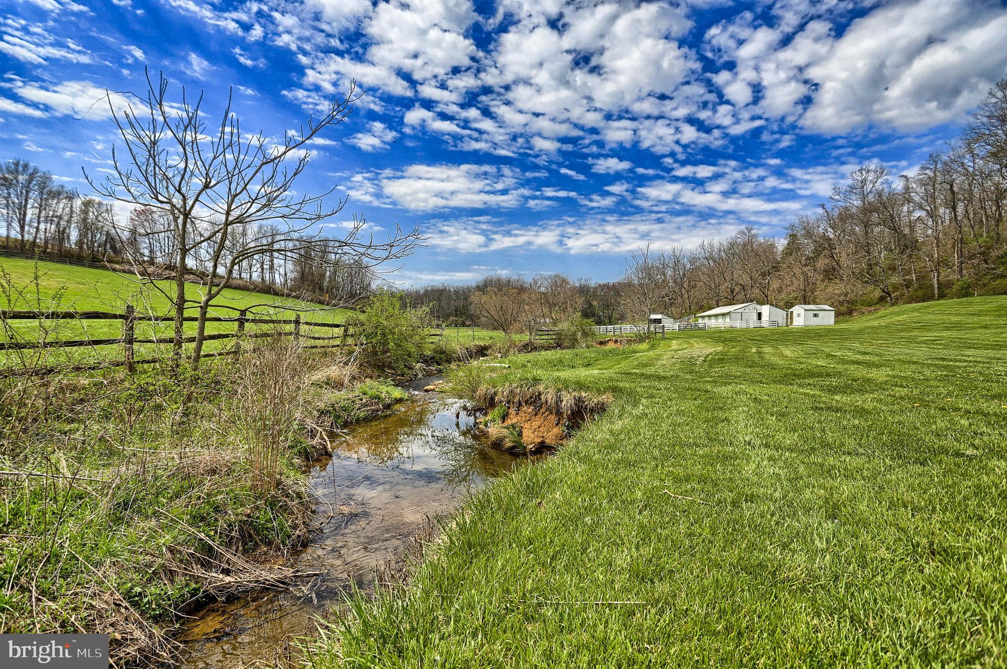 LIONERS CREEK - Residential