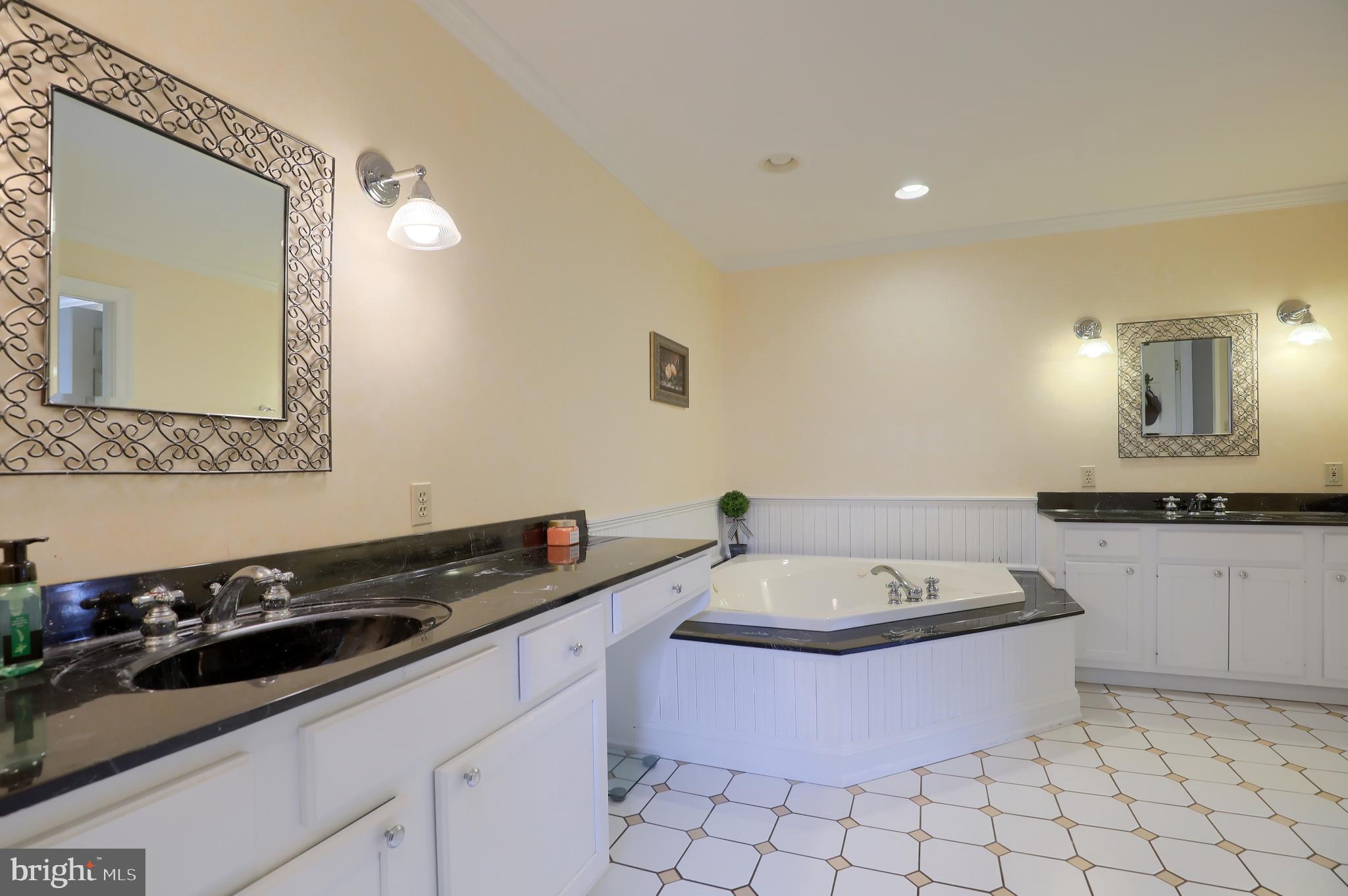 LIONERS CREEK - Residential