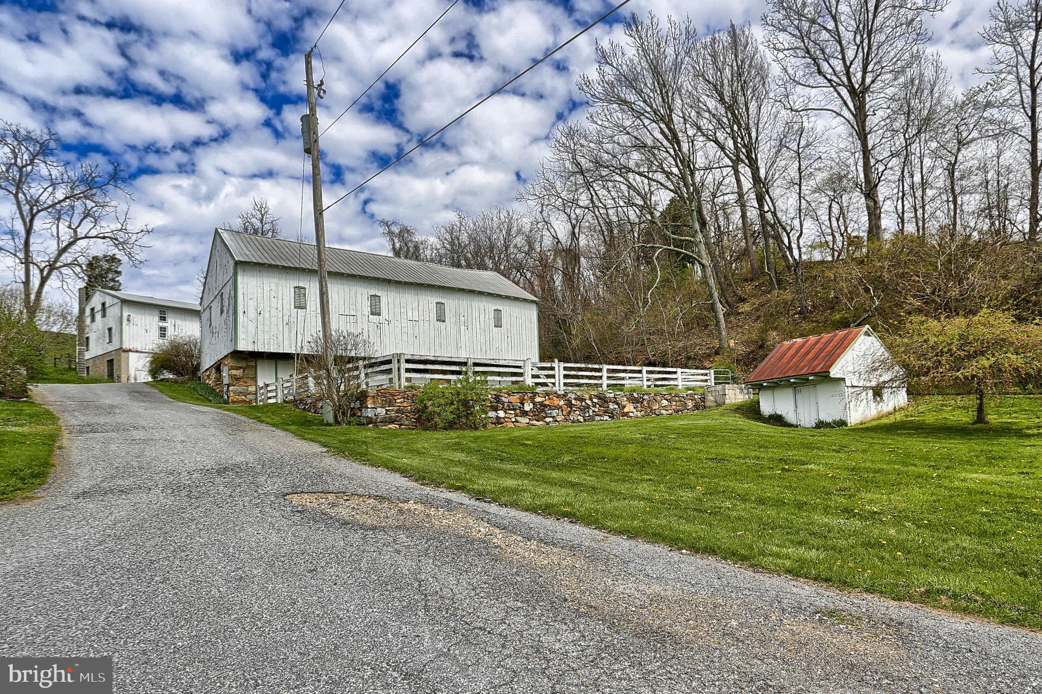 LIONERS CREEK - Residential