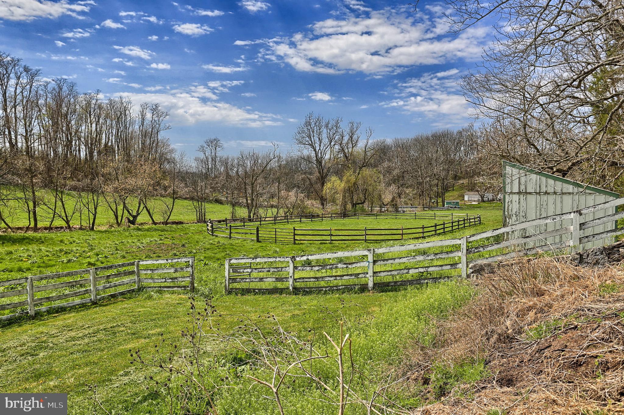 LIONERS CREEK - Residential