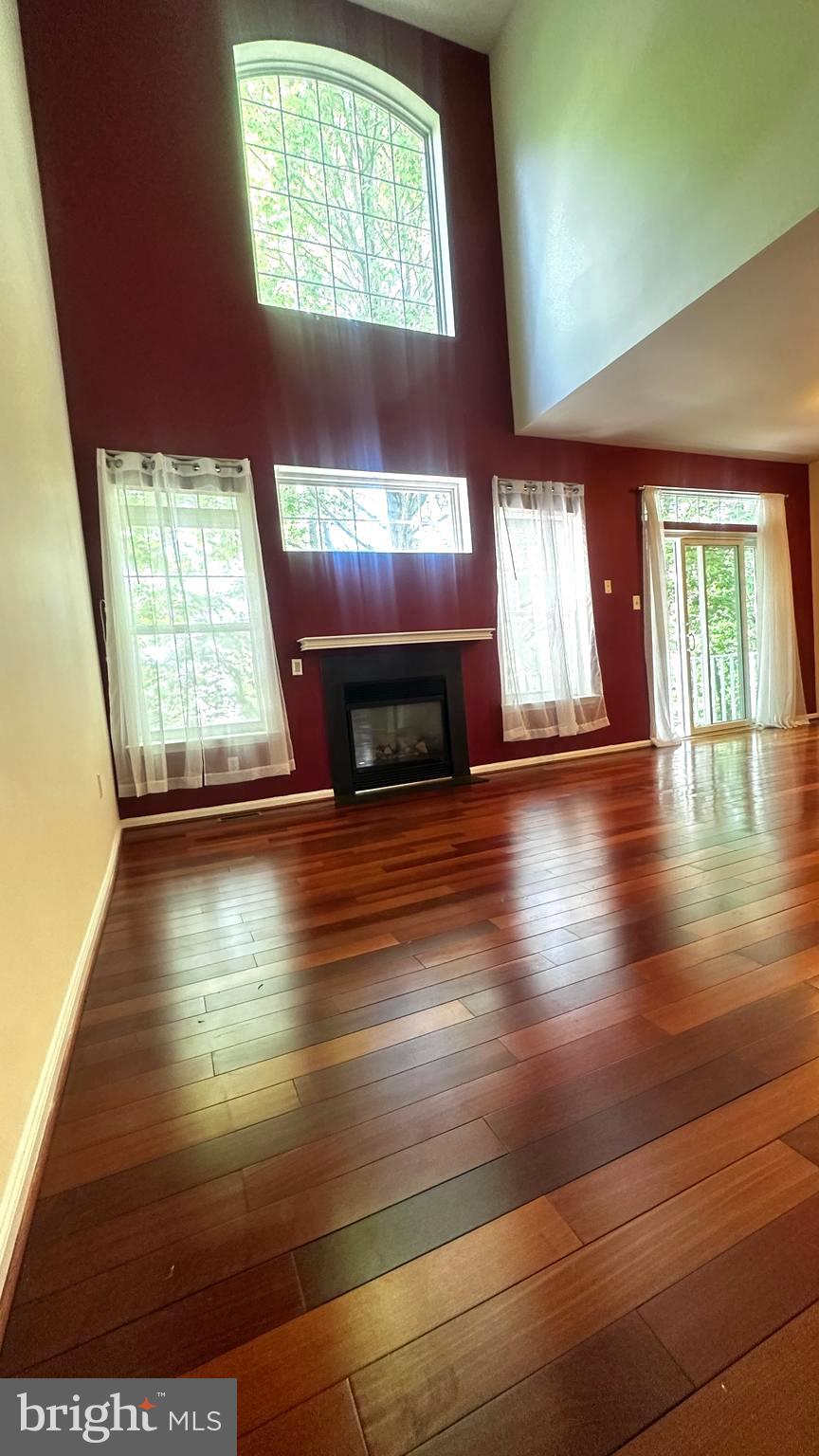 CHARLESTOWN OAKS - Residential