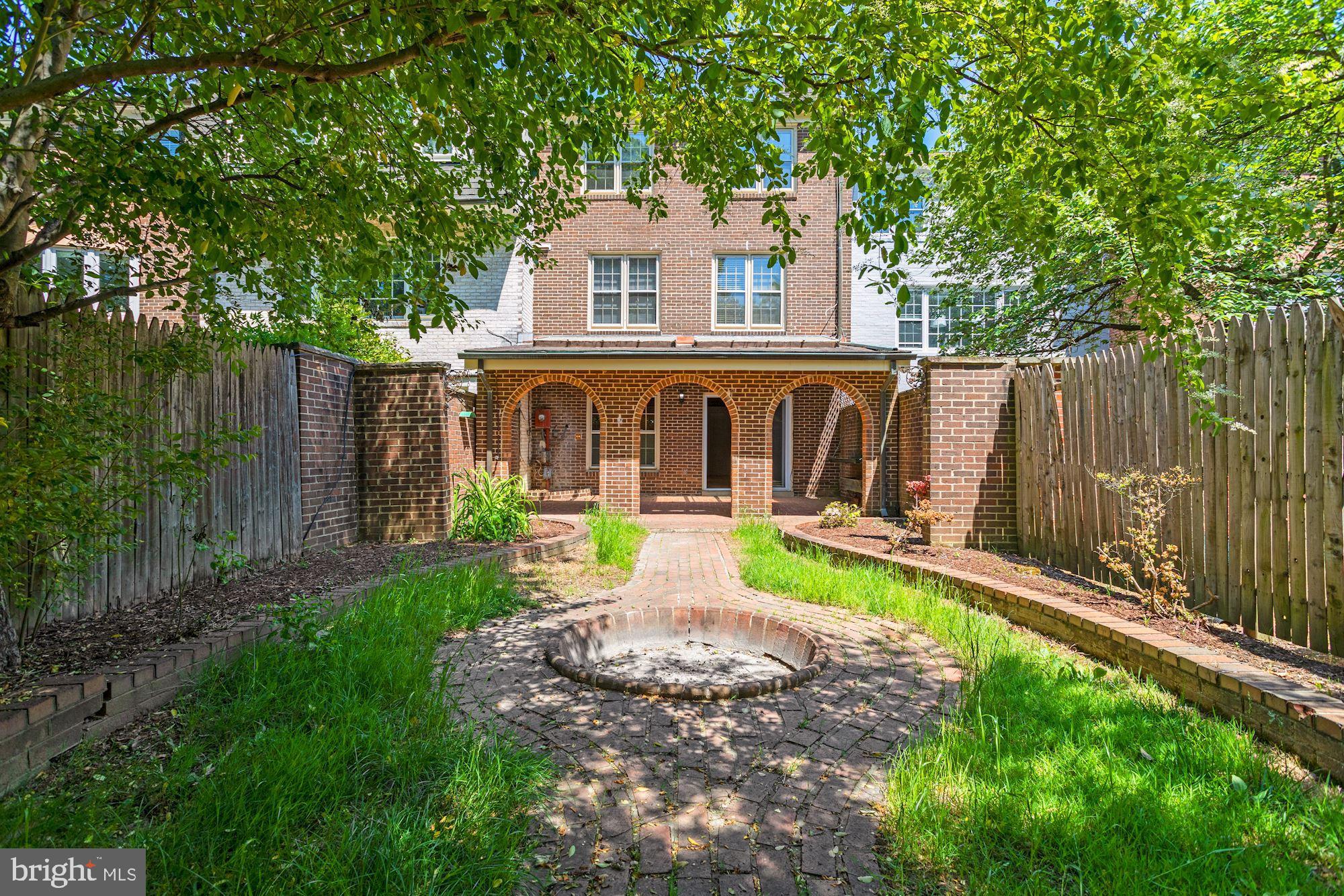 OLDE BELHAVEN TOWNE - Residential