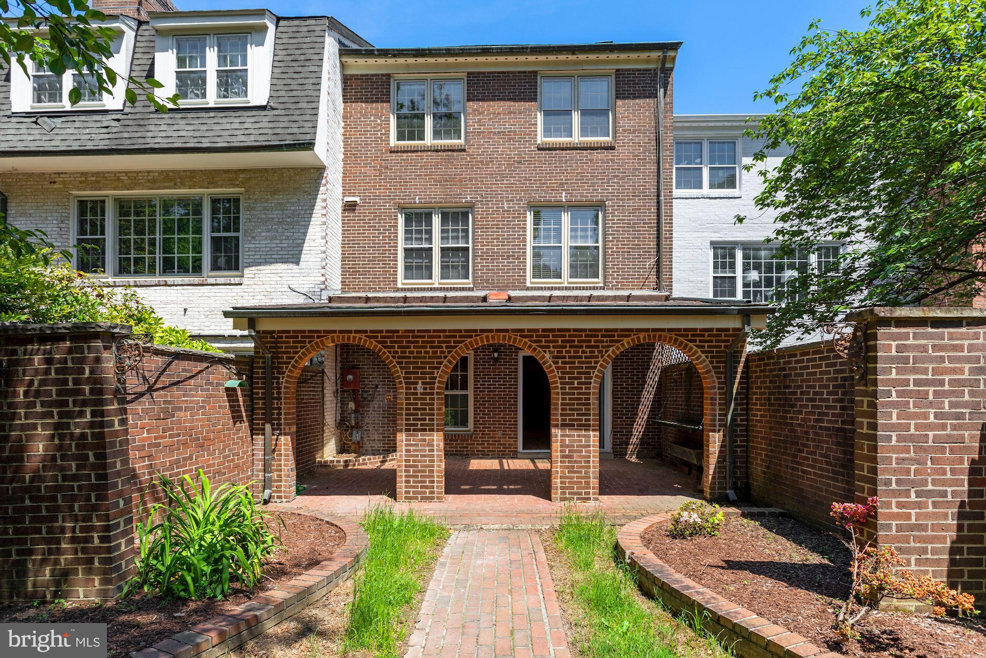 OLDE BELHAVEN TOWNE - Residential