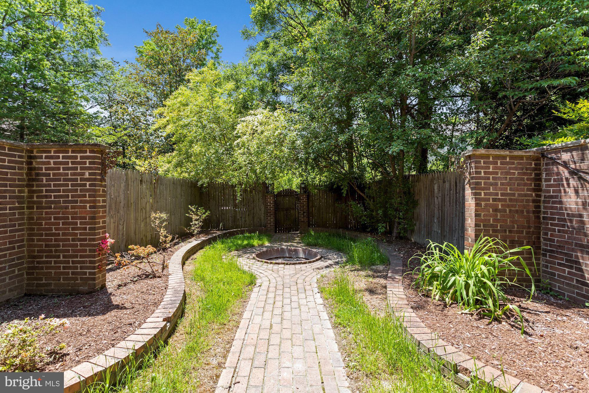 OLDE BELHAVEN TOWNE - Residential