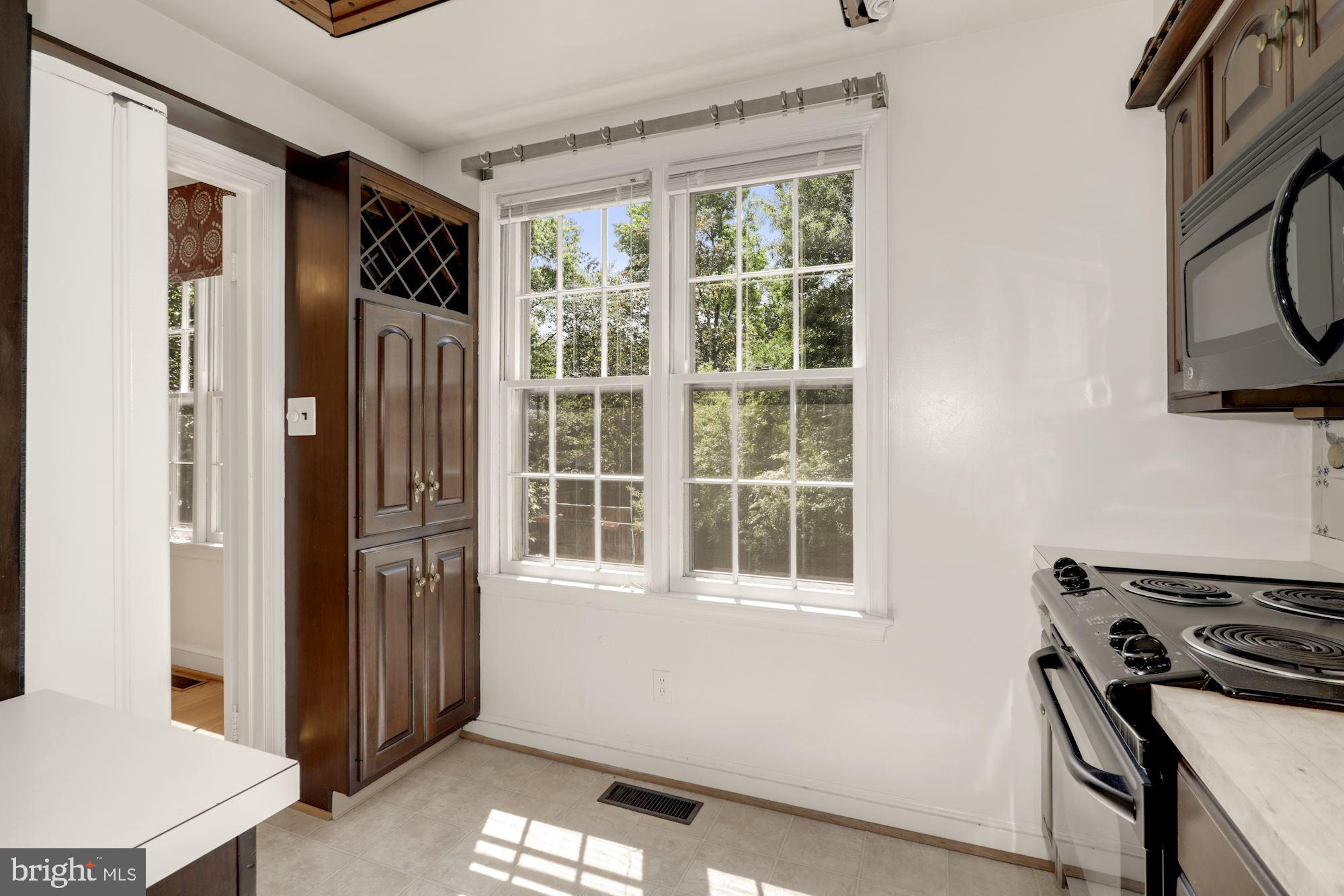 OLDE BELHAVEN TOWNE - Residential