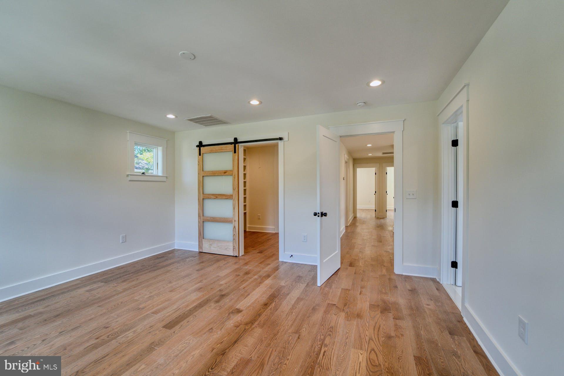 RIVERDALE PARK - Residential