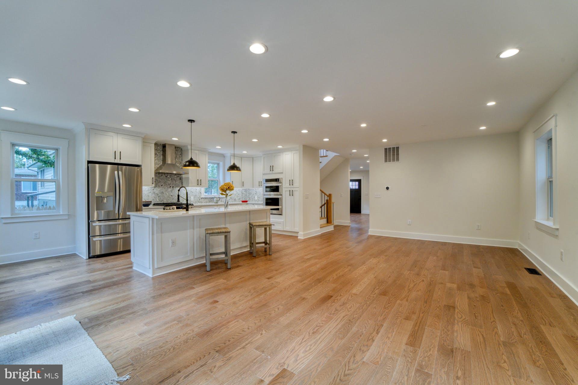 RIVERDALE PARK - Residential