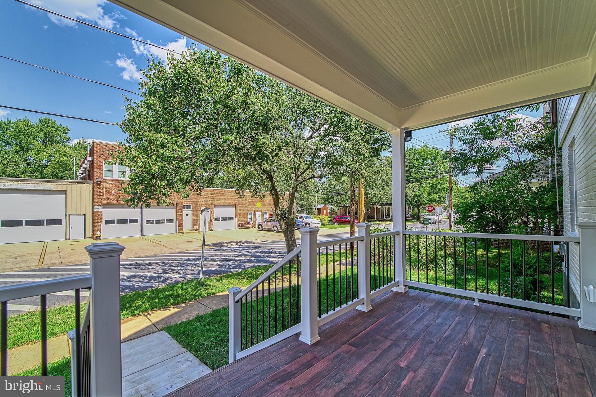 RIVERDALE PARK - Residential