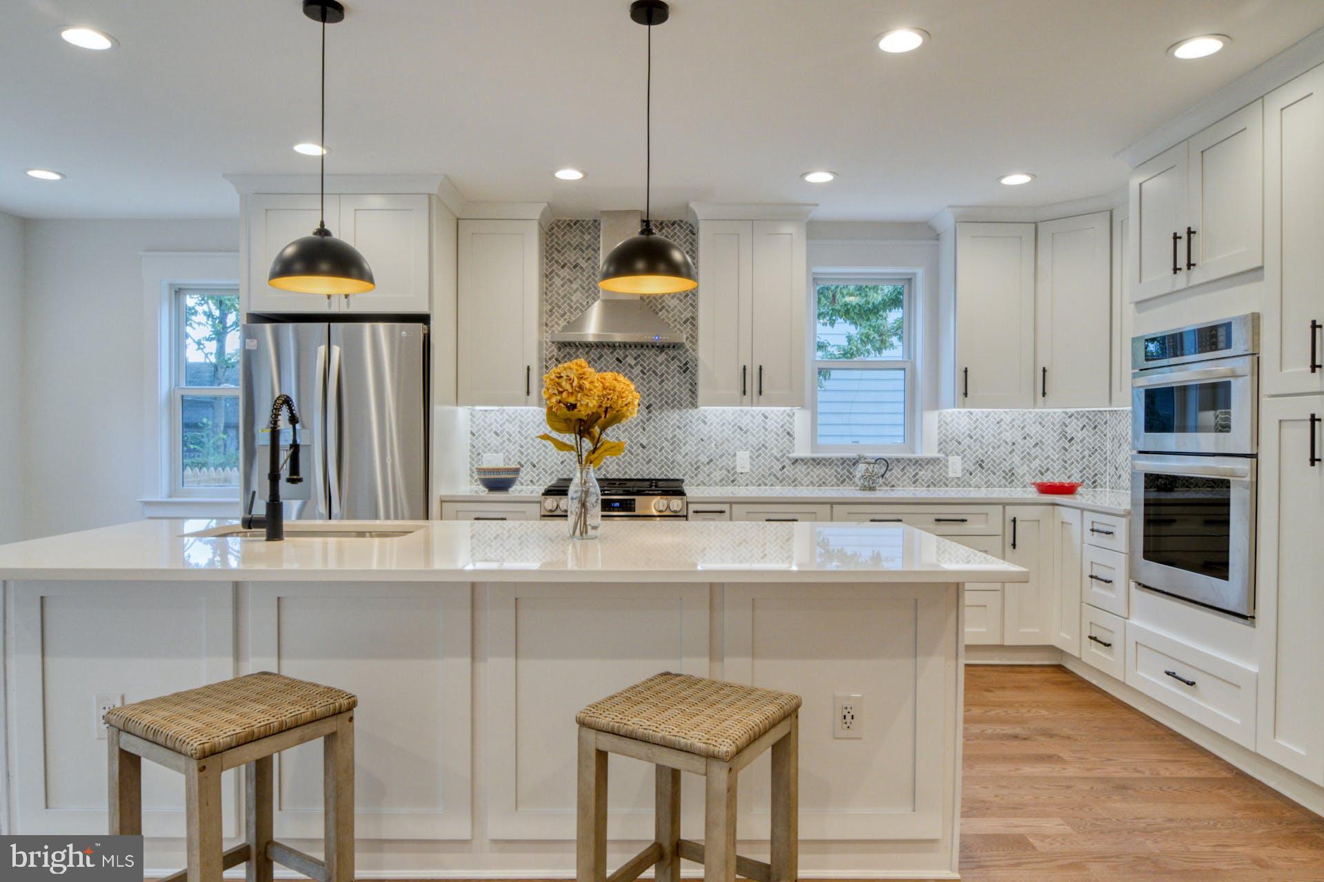 RIVERDALE PARK - Residential