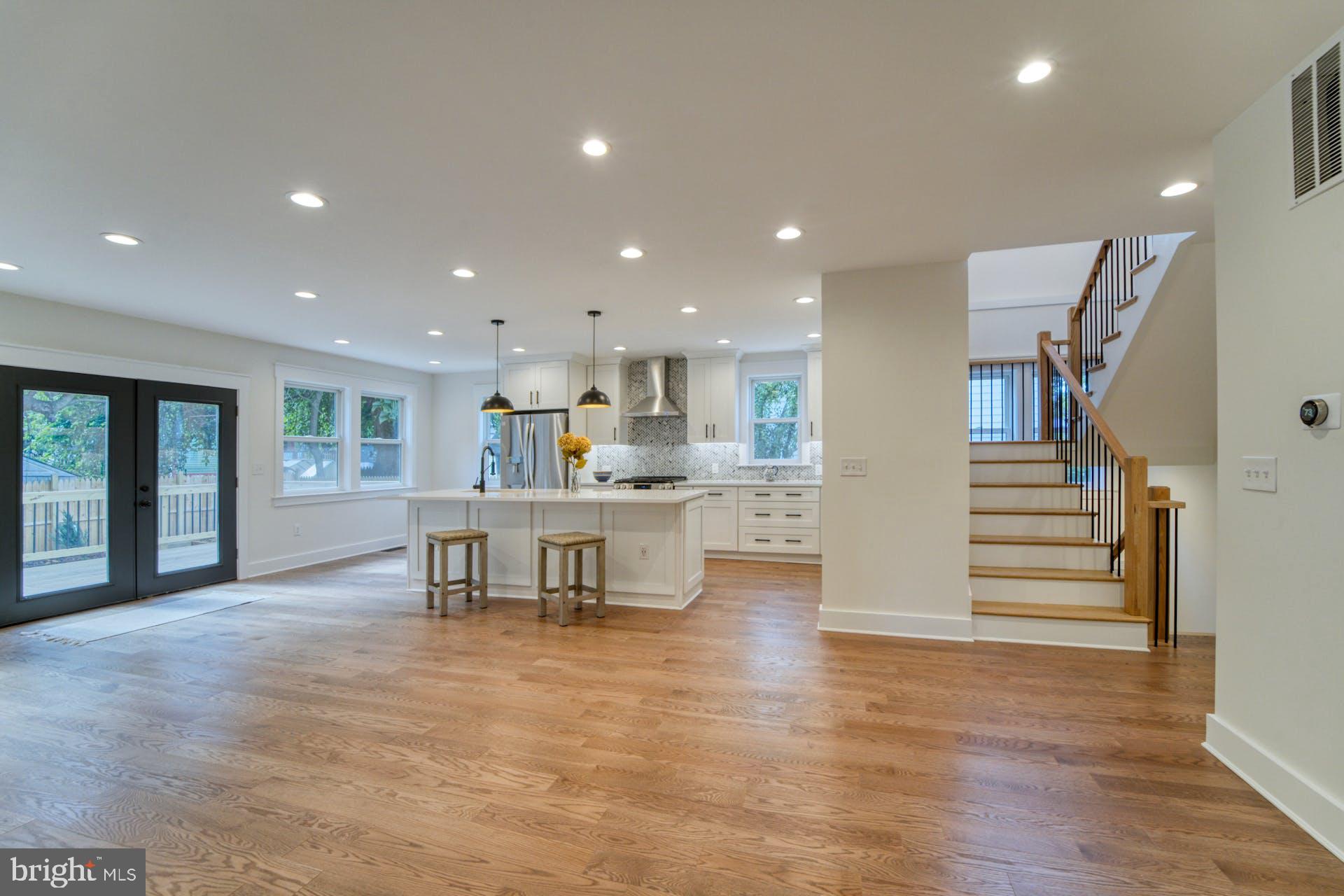 RIVERDALE PARK - Residential