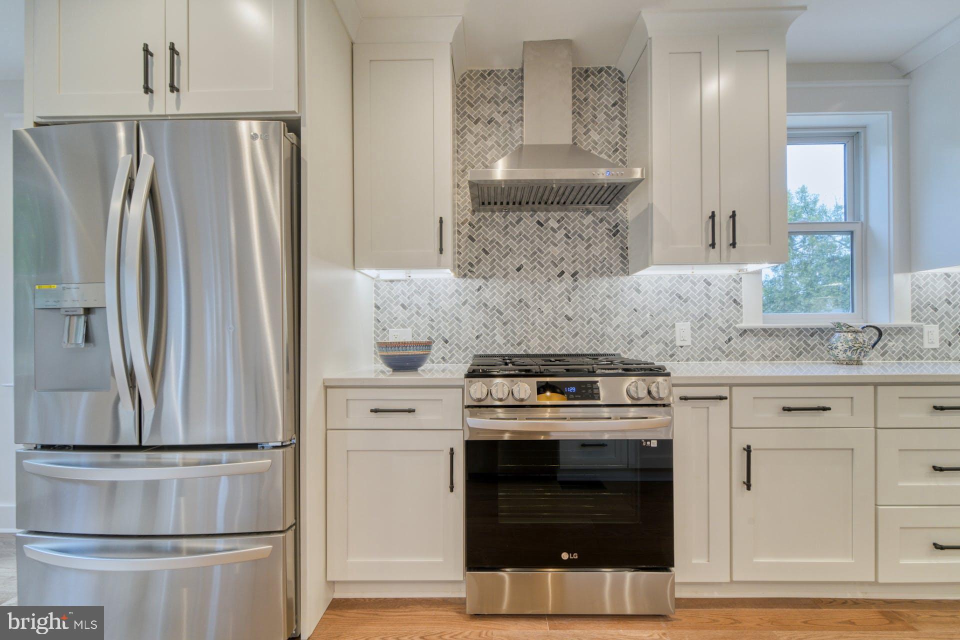 RIVERDALE PARK - Residential