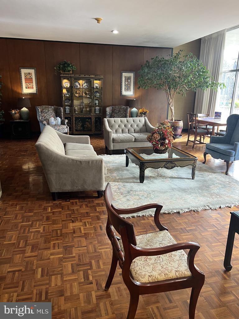 1401 PENNSYLVANIA AVENUE UNIT 1504-1505