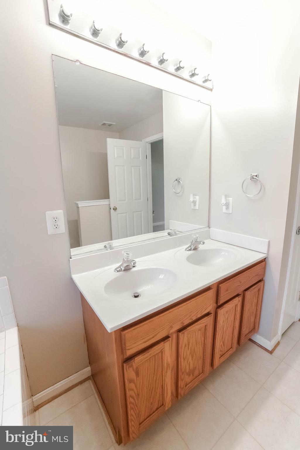 GREENBRIER - Residential