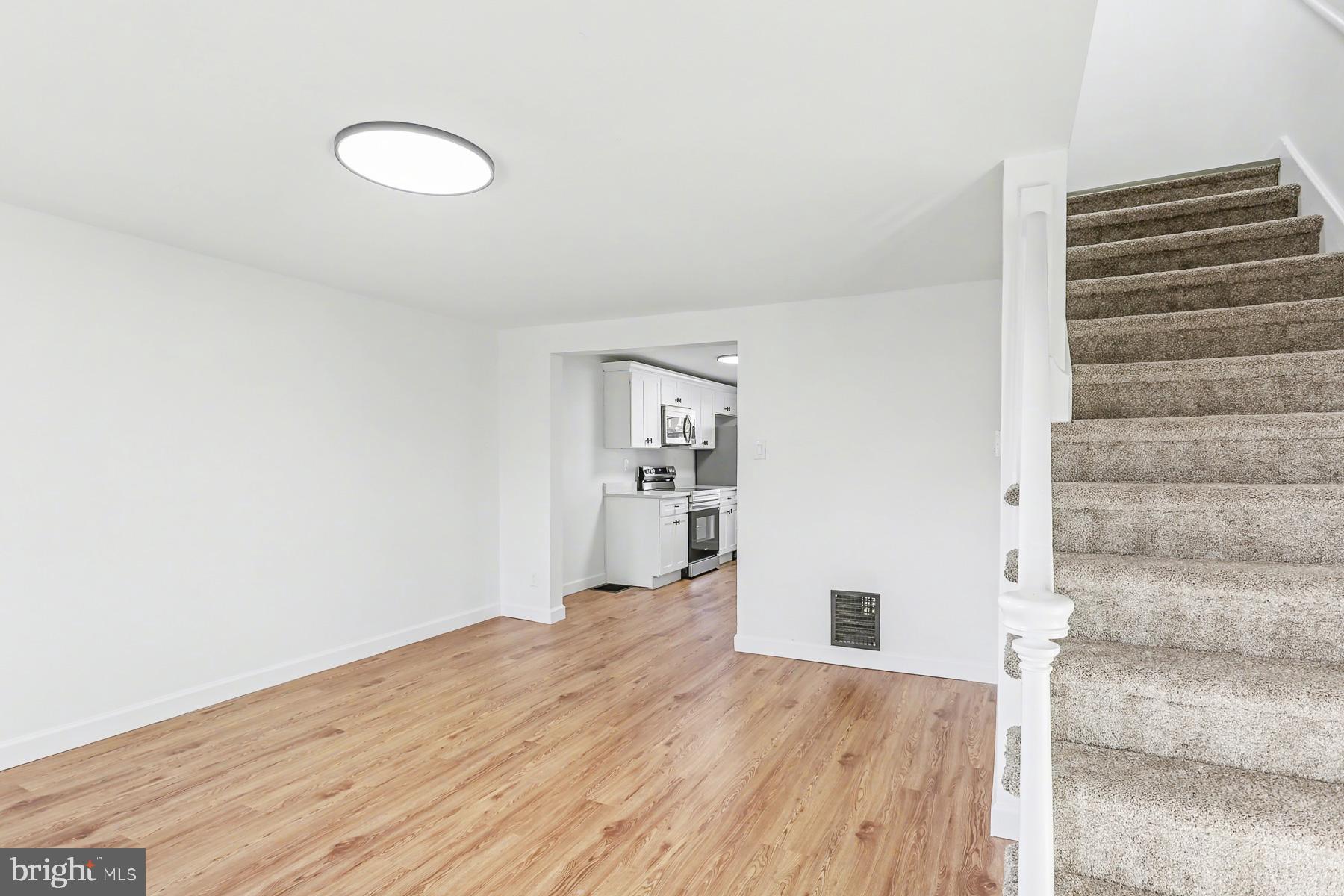 2124 BERRYHILL STREET