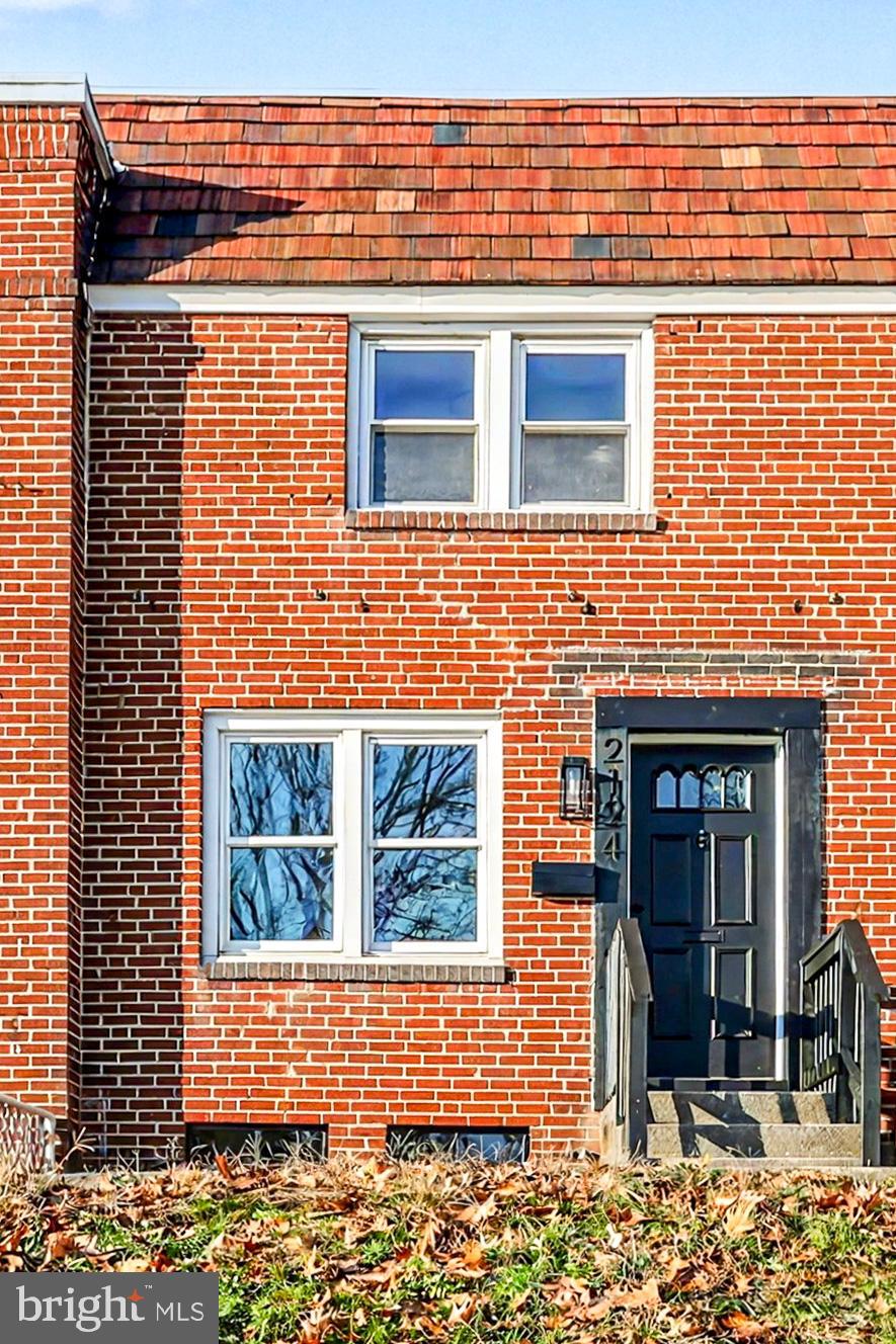 2124 BERRYHILL STREET