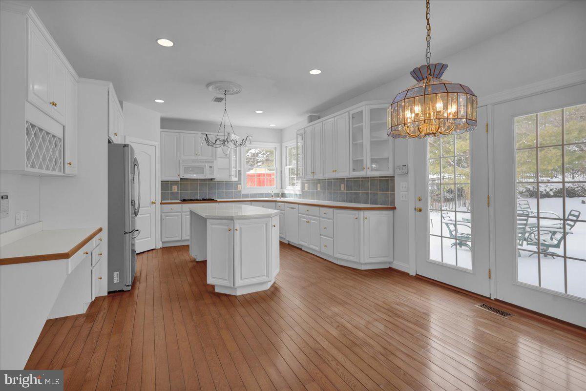 MARSHALL CREEK FAR - Residential