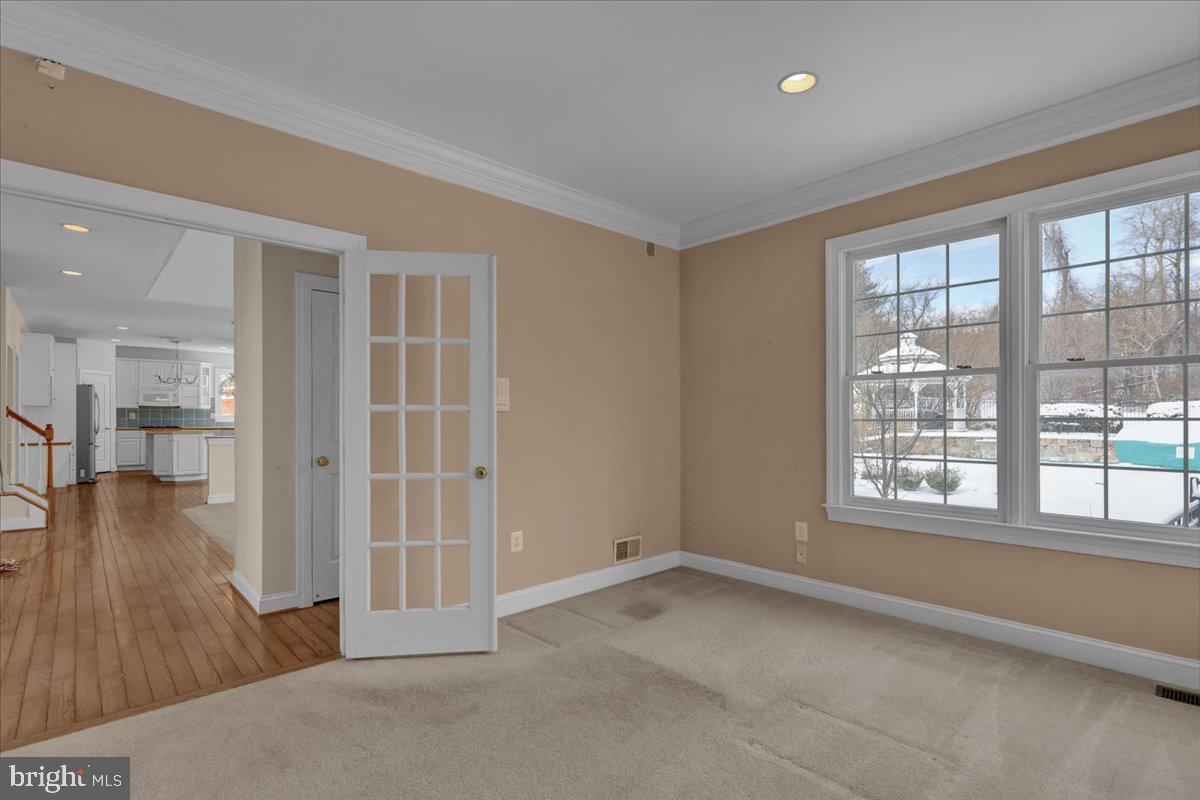 MARSHALL CREEK FAR - Residential