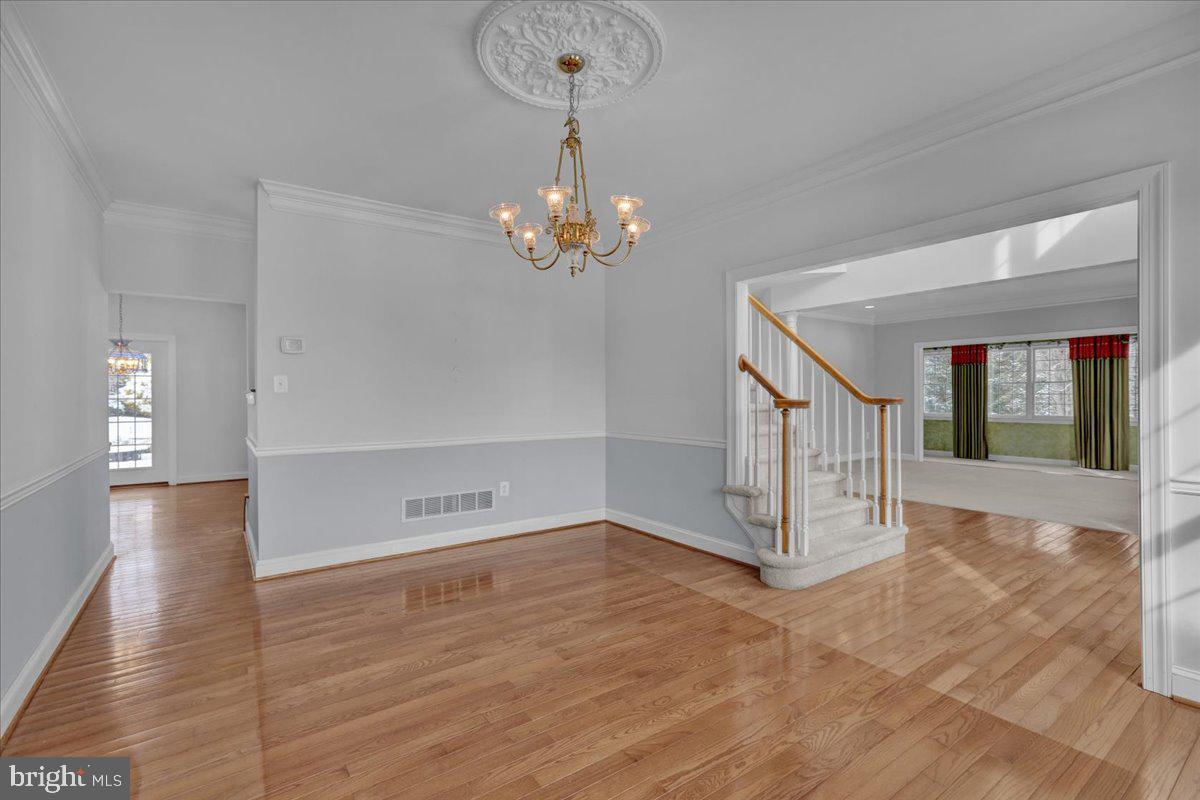 MARSHALL CREEK FAR - Residential