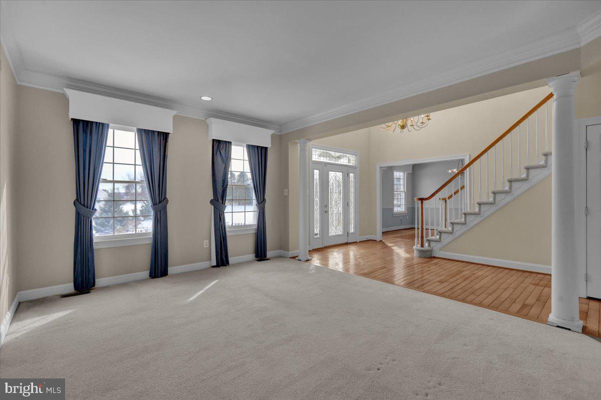 MARSHALL CREEK FAR - Residential