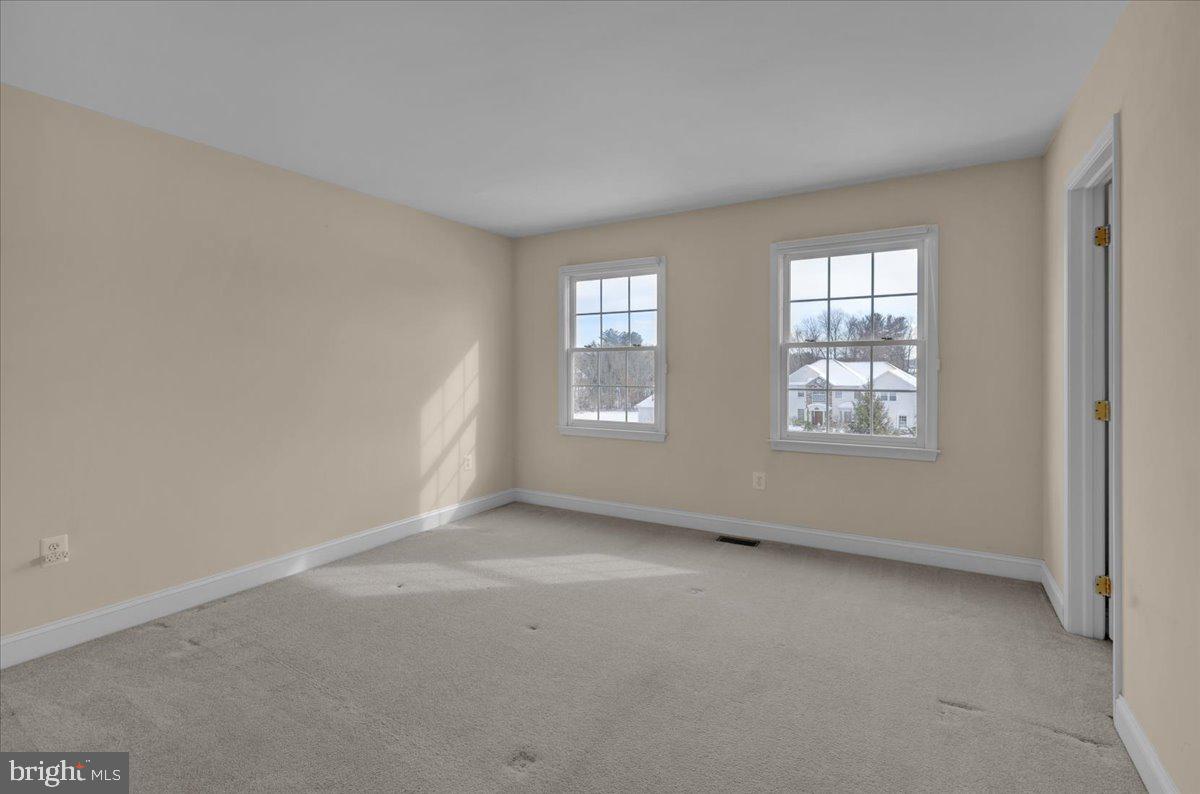 MARSHALL CREEK FAR - Residential