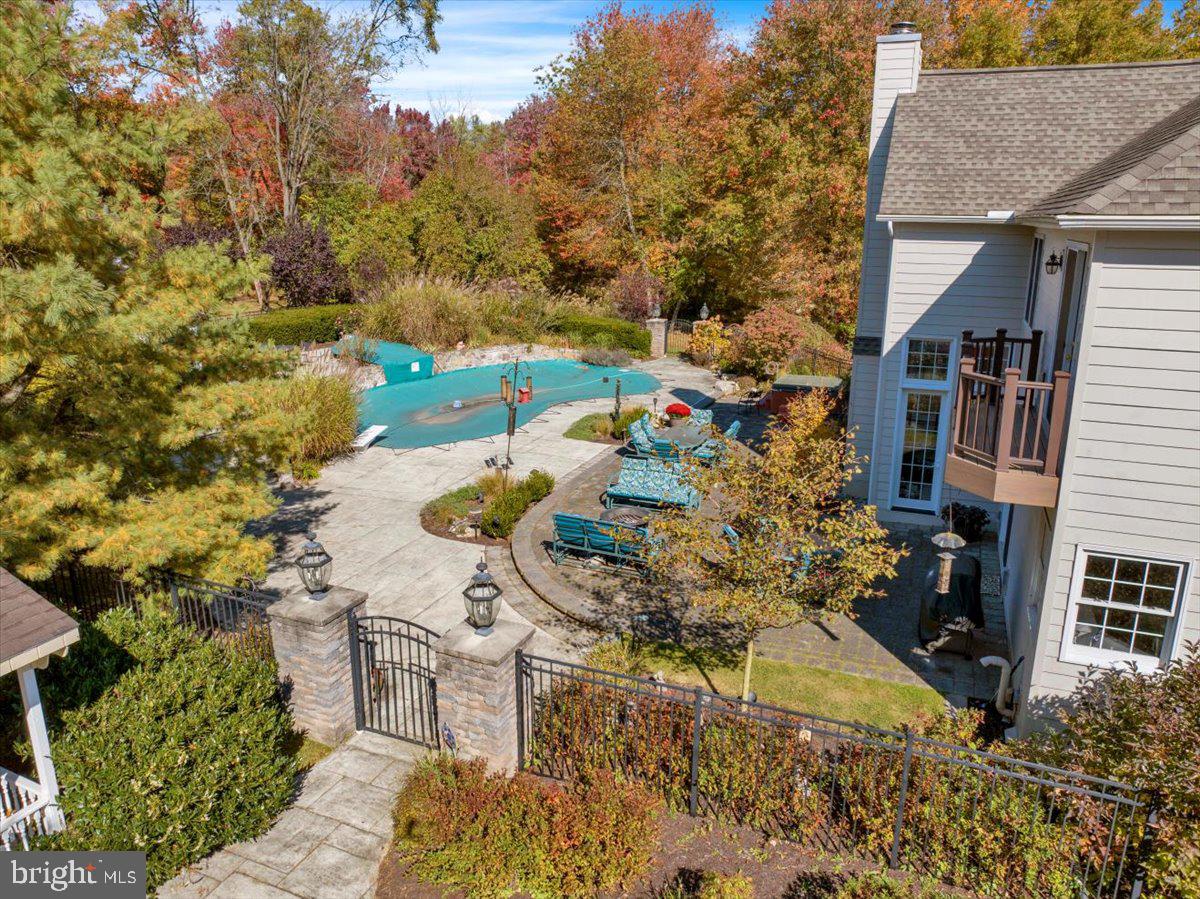 MARSHALL CREEK FAR - Residential