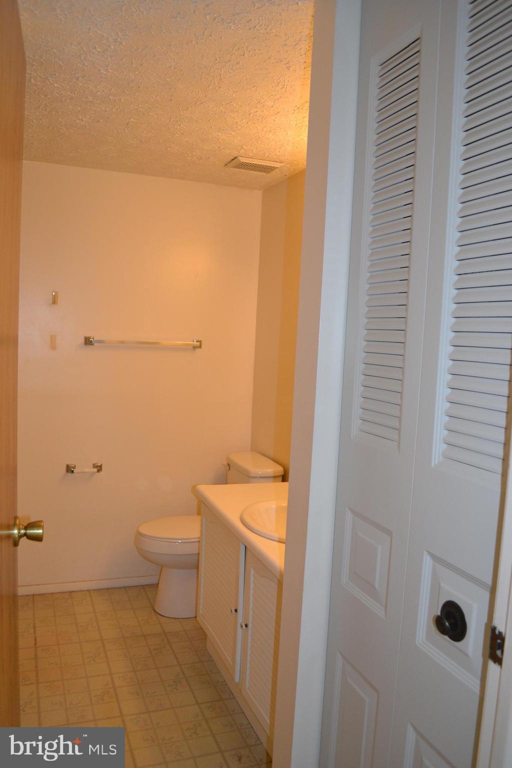 TWELVE TREES - Residential