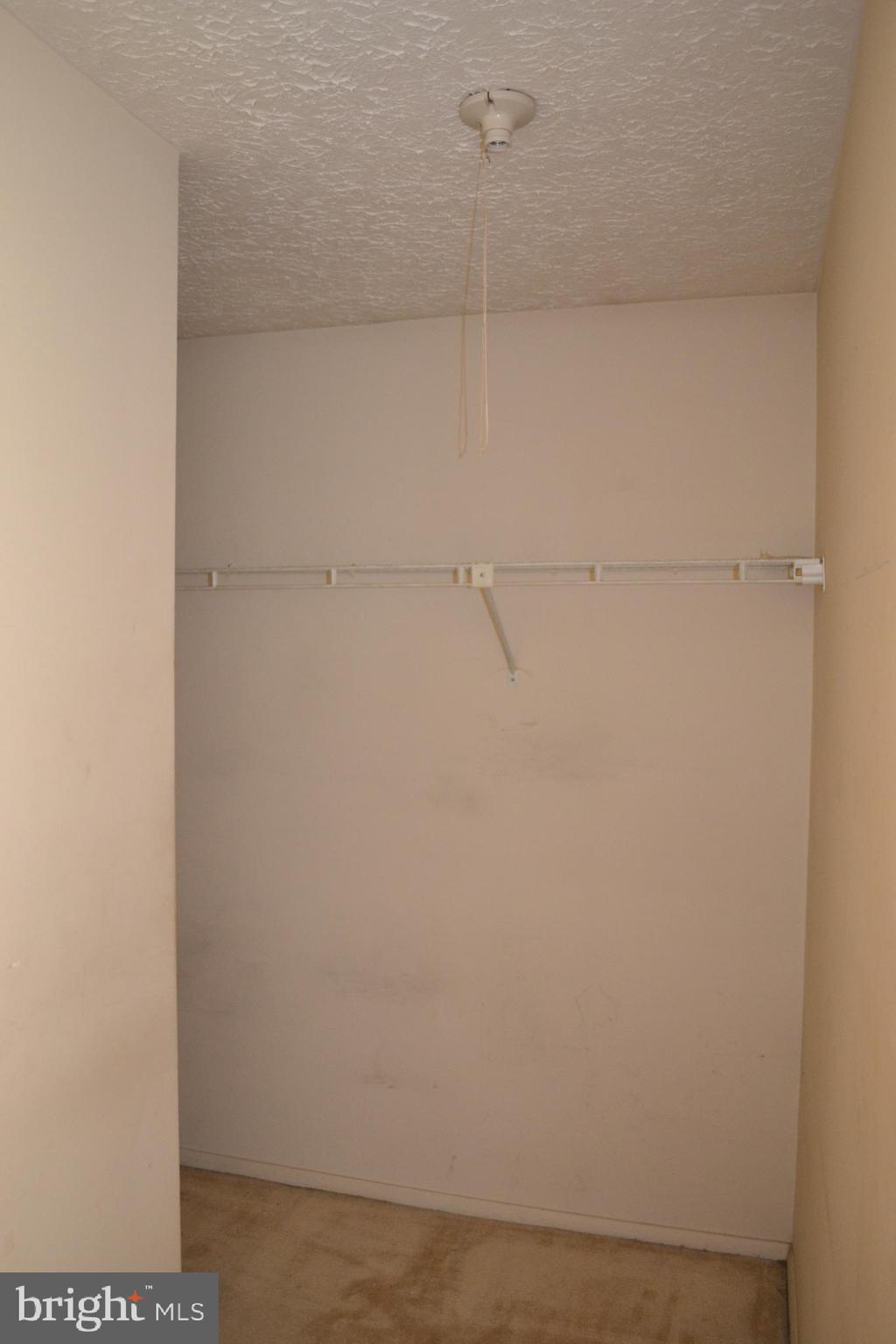 TWELVE TREES - Residential