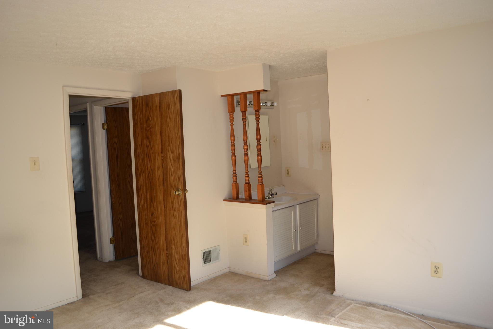 TWELVE TREES - Residential