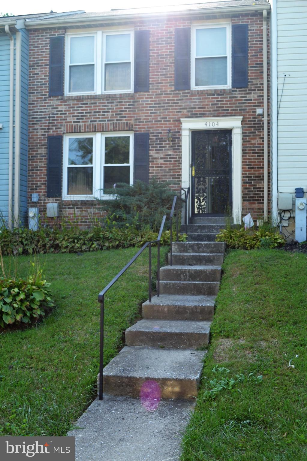 TWELVE TREES - Residential