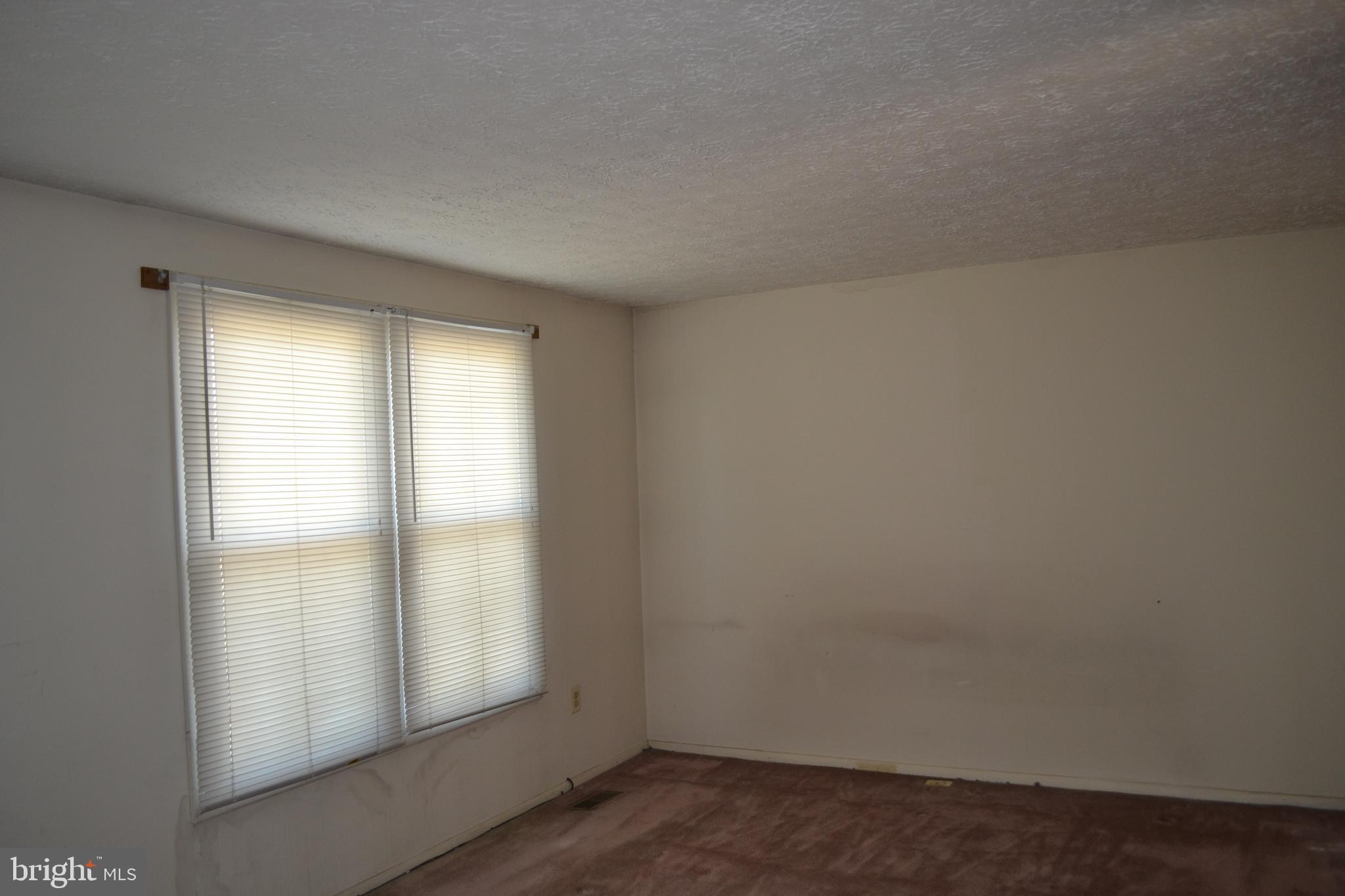 TWELVE TREES - Residential