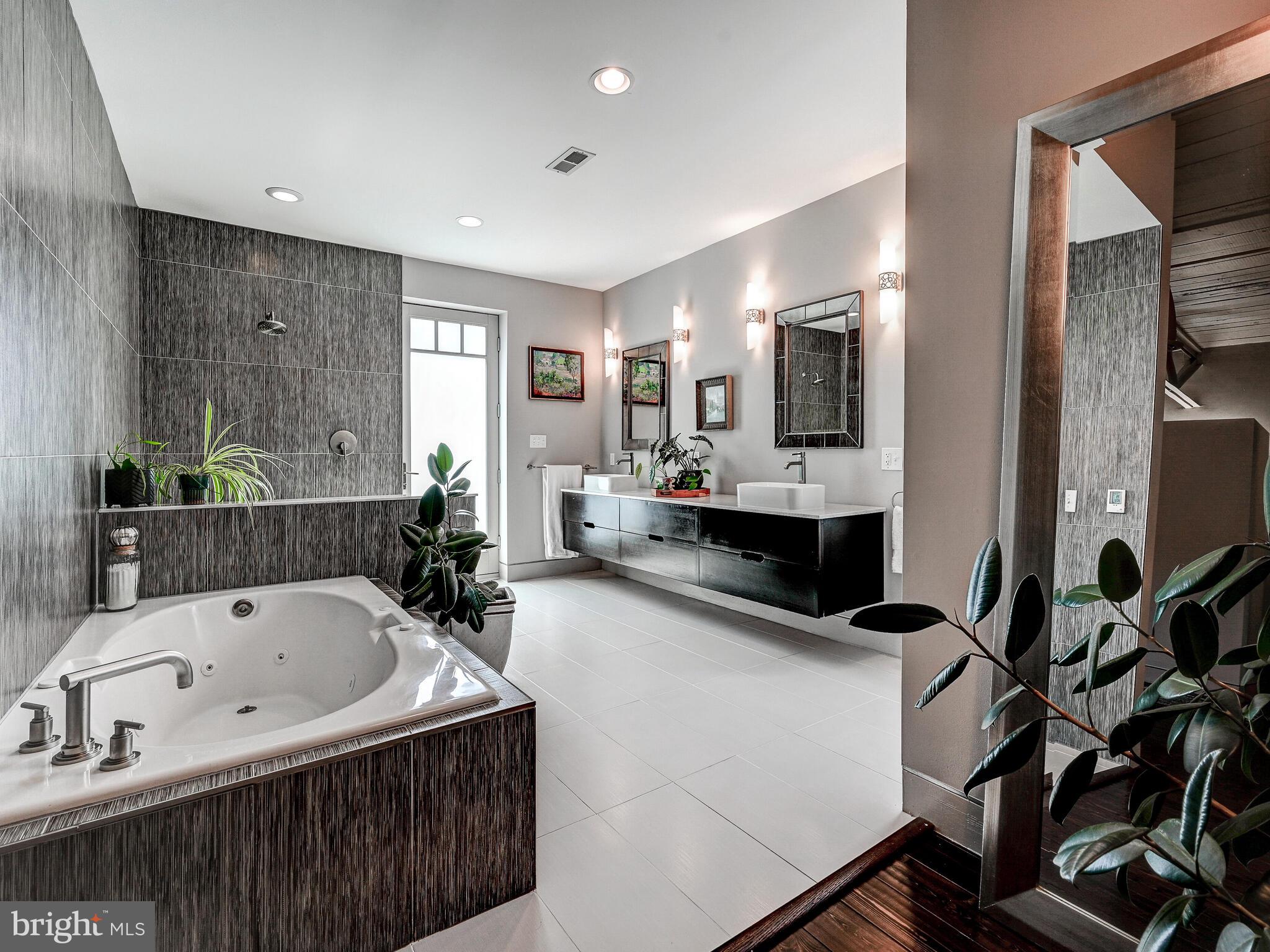 FELLS POINT HISTORIC DISTRICT - Residential