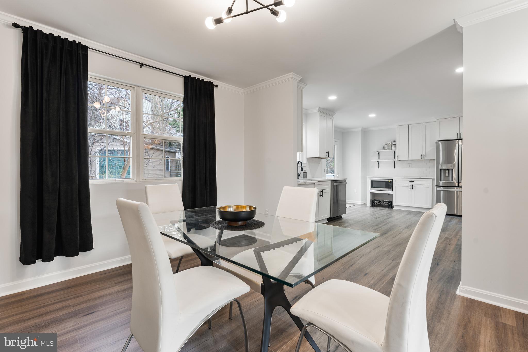 WHISPERING MEADOWS - Residential