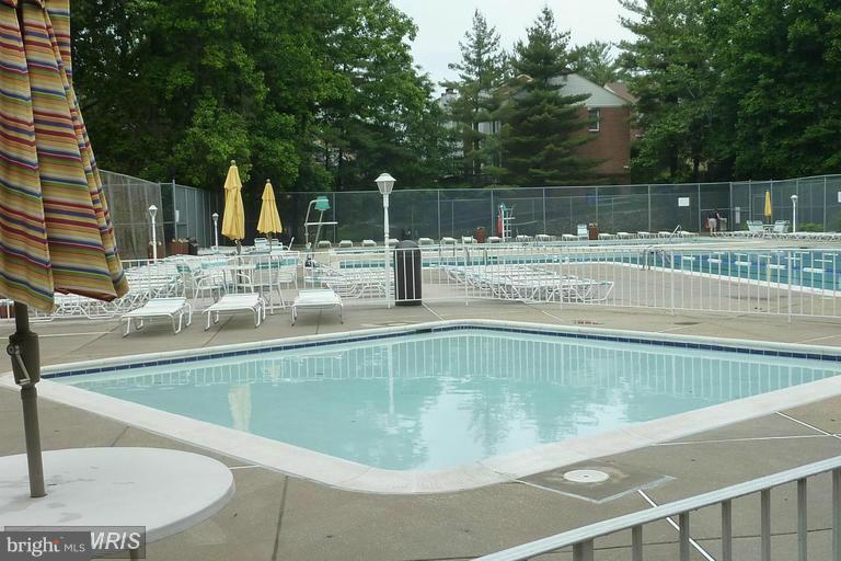 PARKSIDE CONDOMINIUMS - Residential Lease