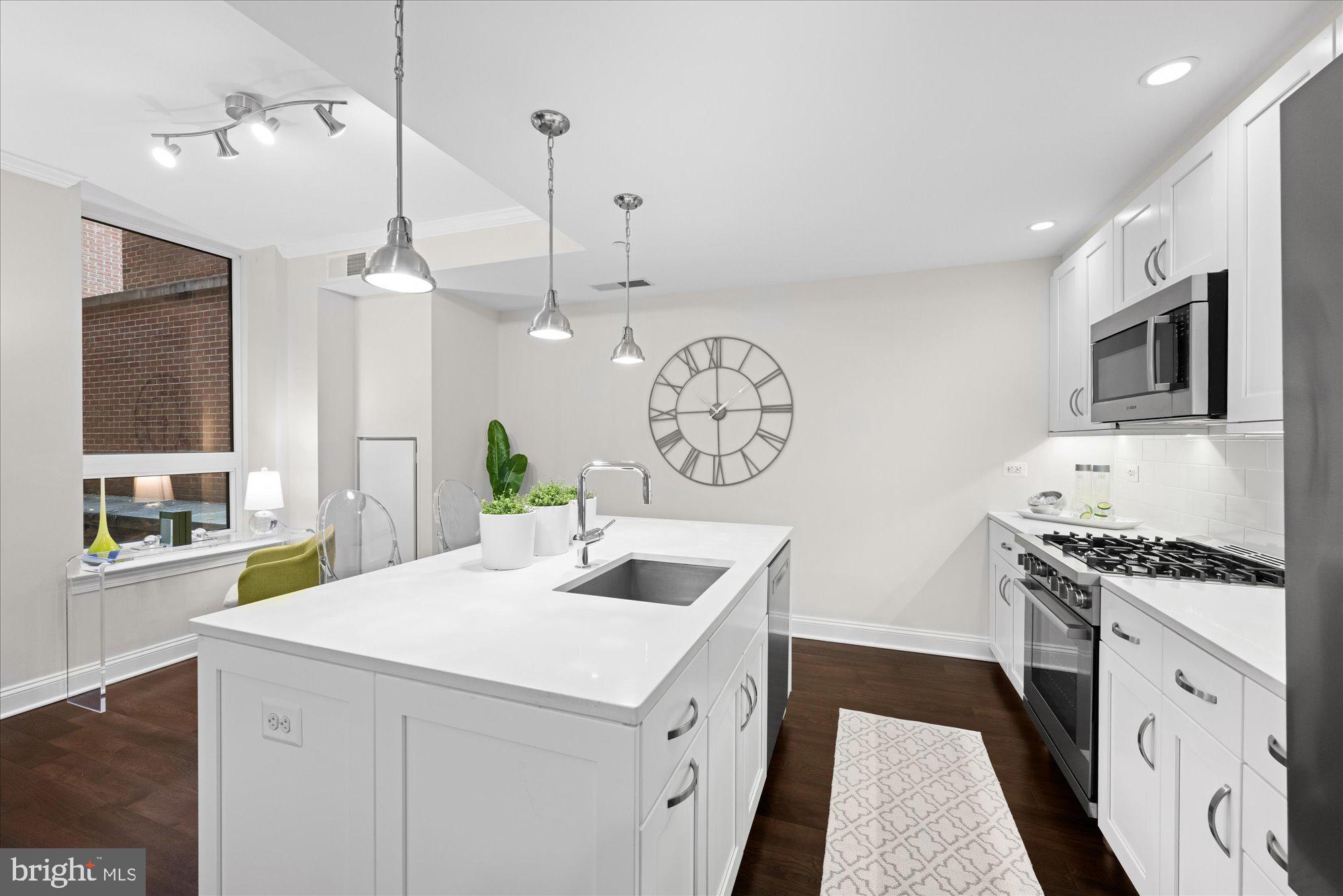 HAMPDEN ROW - Residential