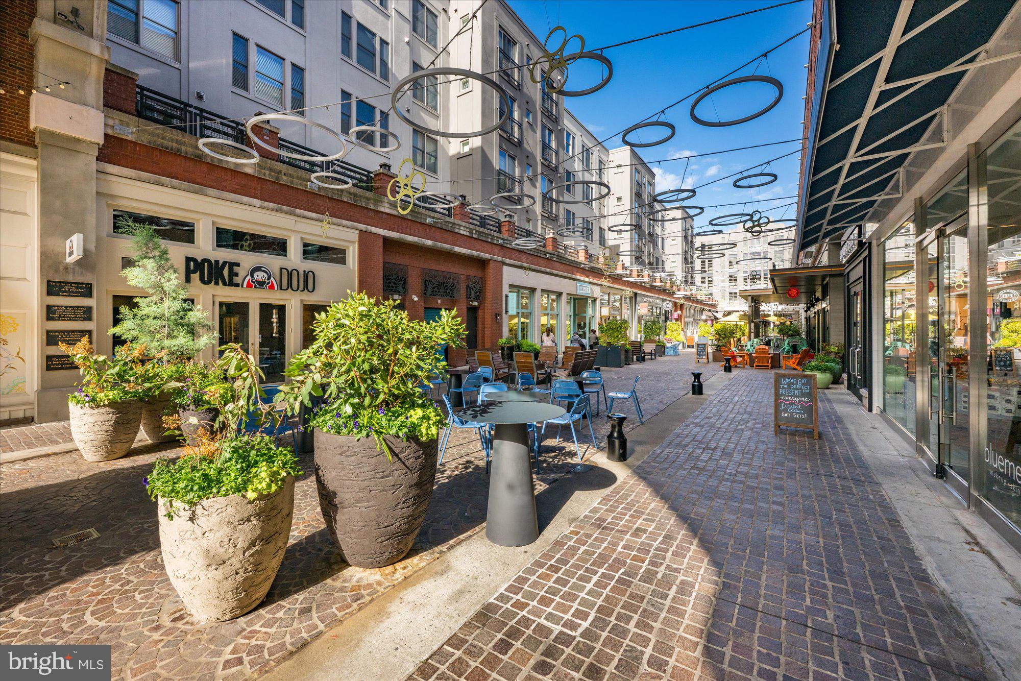 HAMPDEN ROW - Residential