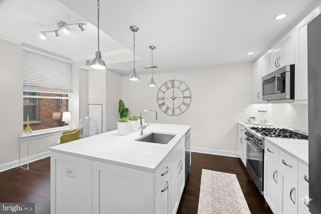 HAMPDEN ROW - Residential