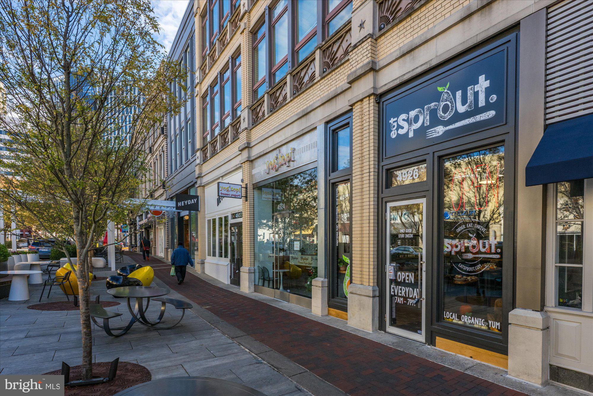 HAMPDEN ROW - Residential