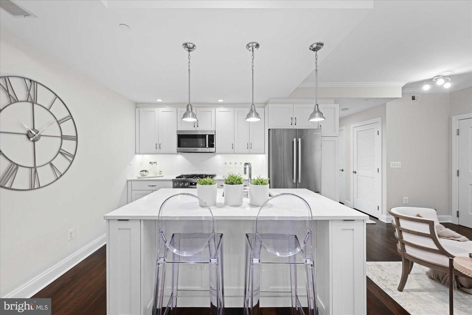 HAMPDEN ROW - Residential