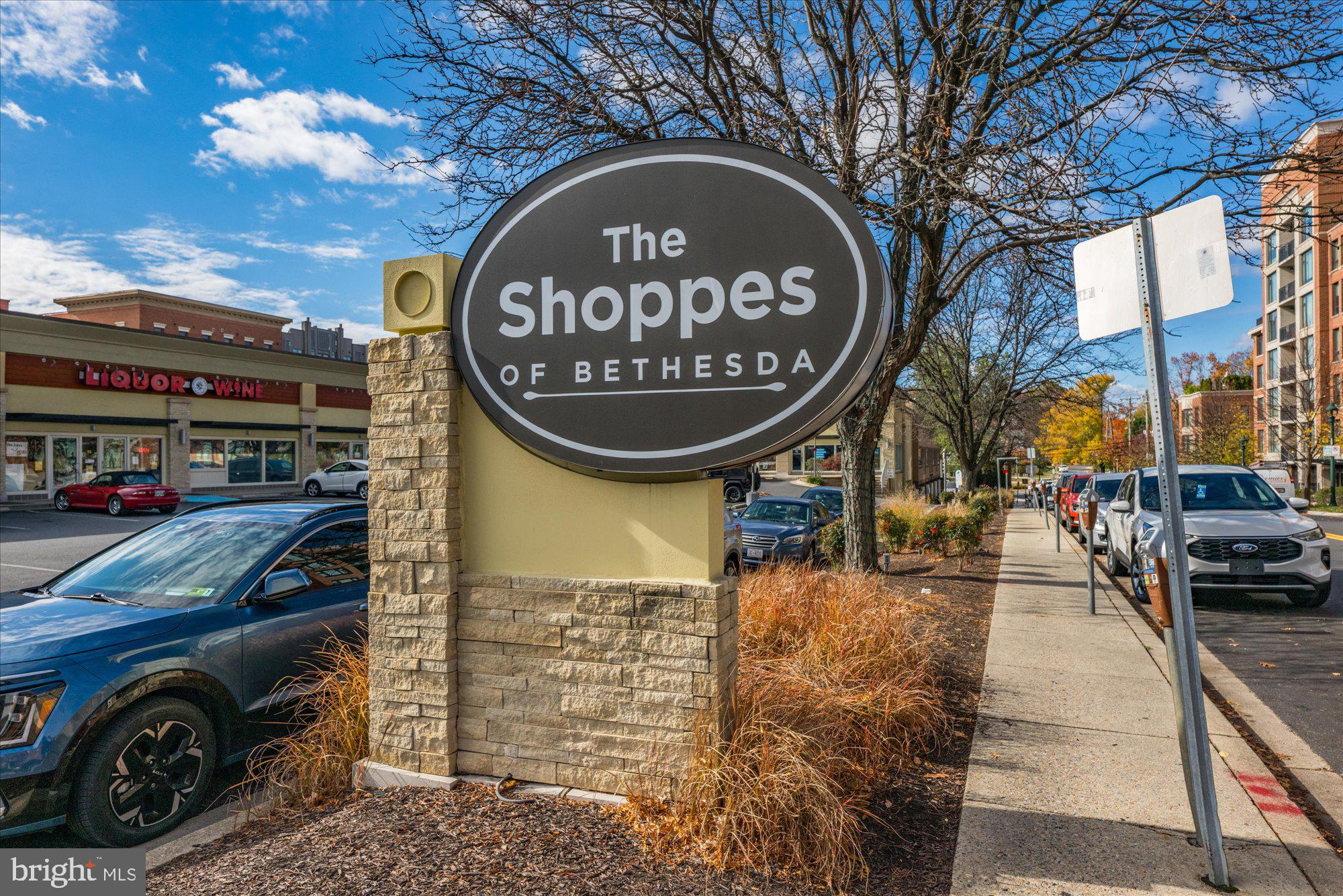 HAMPDEN ROW - Residential