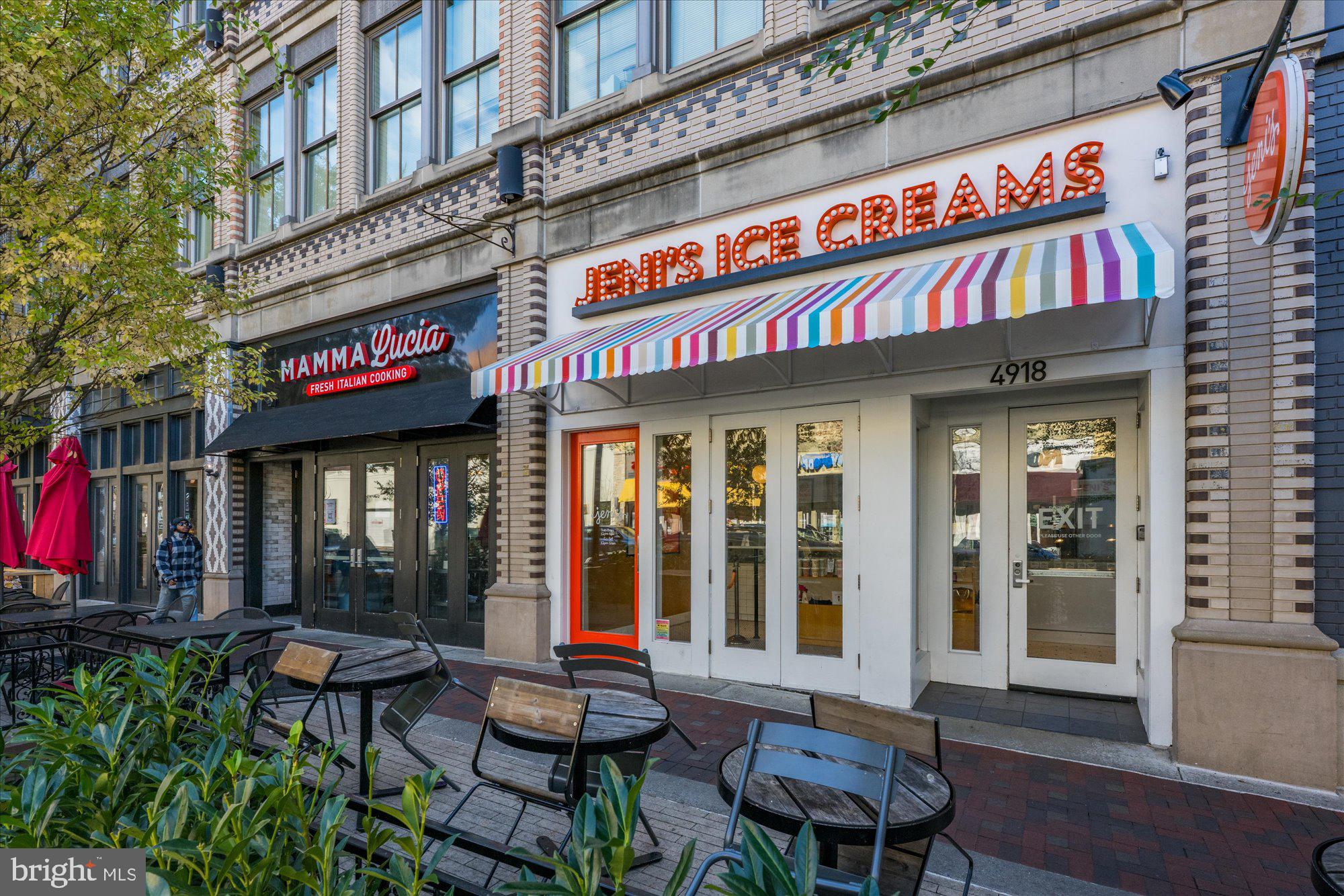 HAMPDEN ROW - Residential