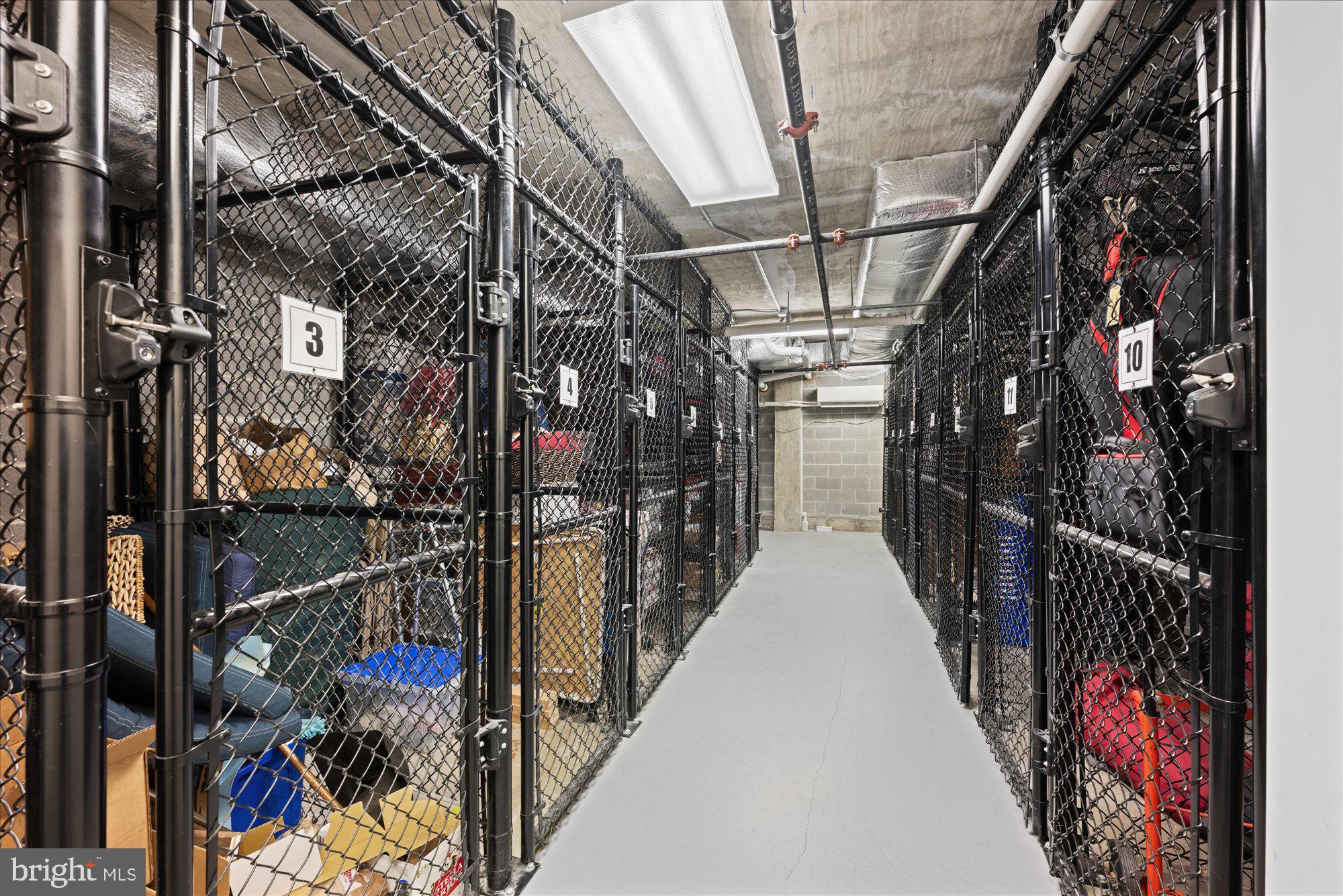 HAMPDEN ROW - Residential