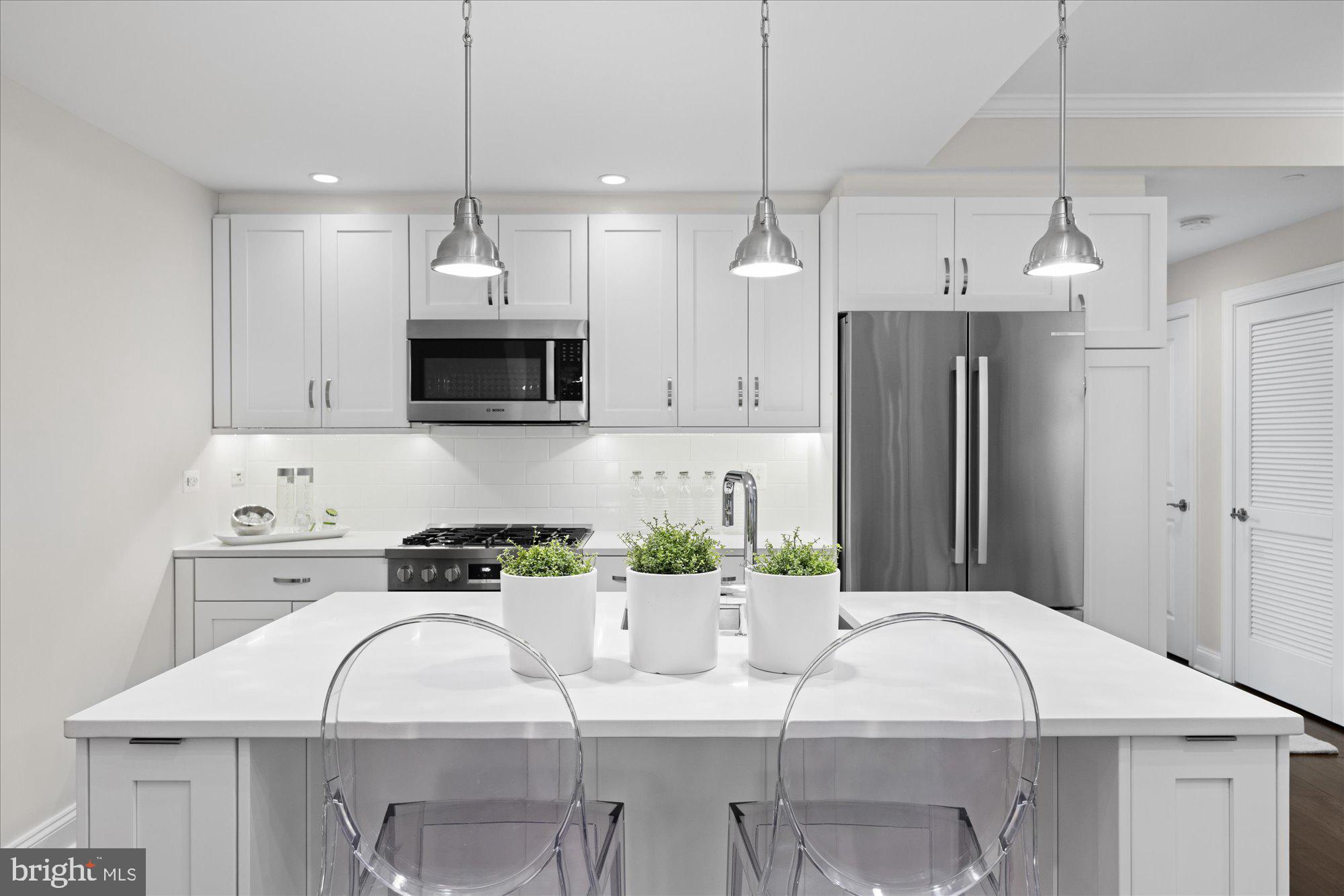 HAMPDEN ROW - Residential