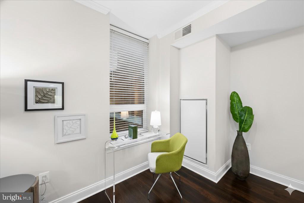 HAMPDEN ROW - Residential