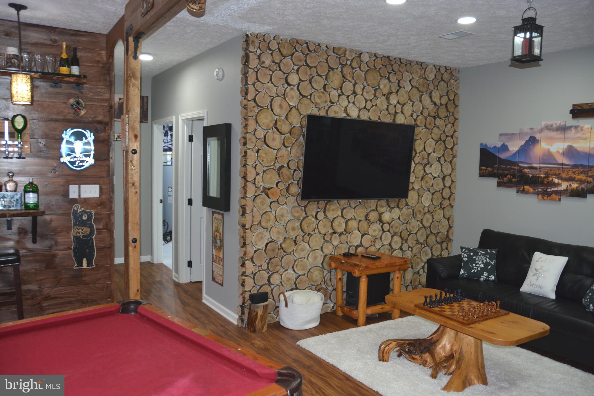 ASHTON WOODS - Residential