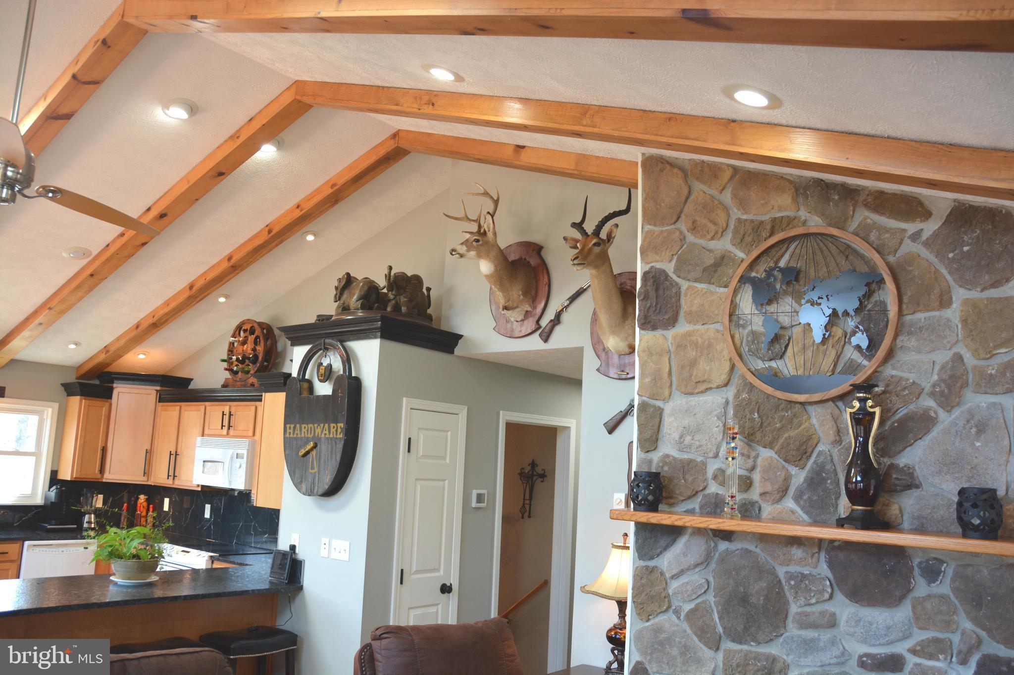 ASHTON WOODS - Residential